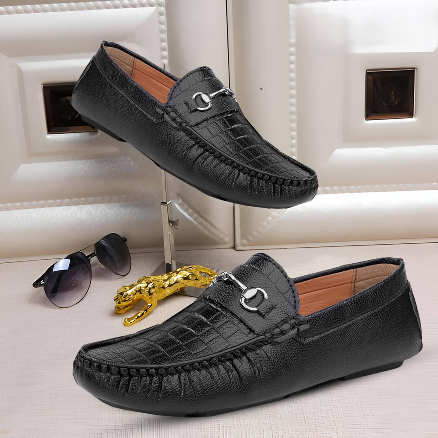     			BXXY Black Men's Slip on