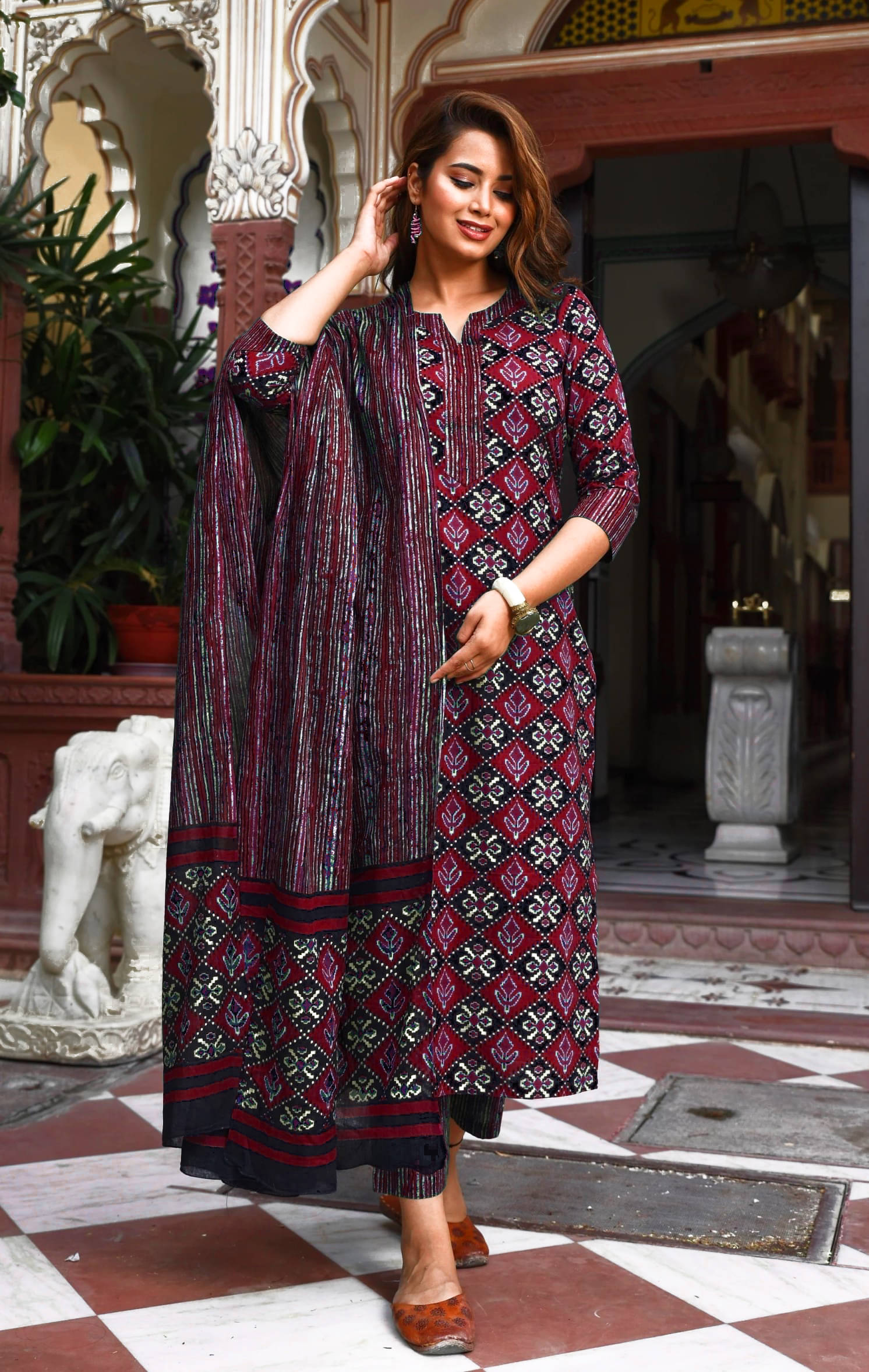 CR Women Cotton Printed A-line Kurti With Pants ( Maroon ) CR Women Cotton Printed A-line Kurti With Pants ( Maroon )