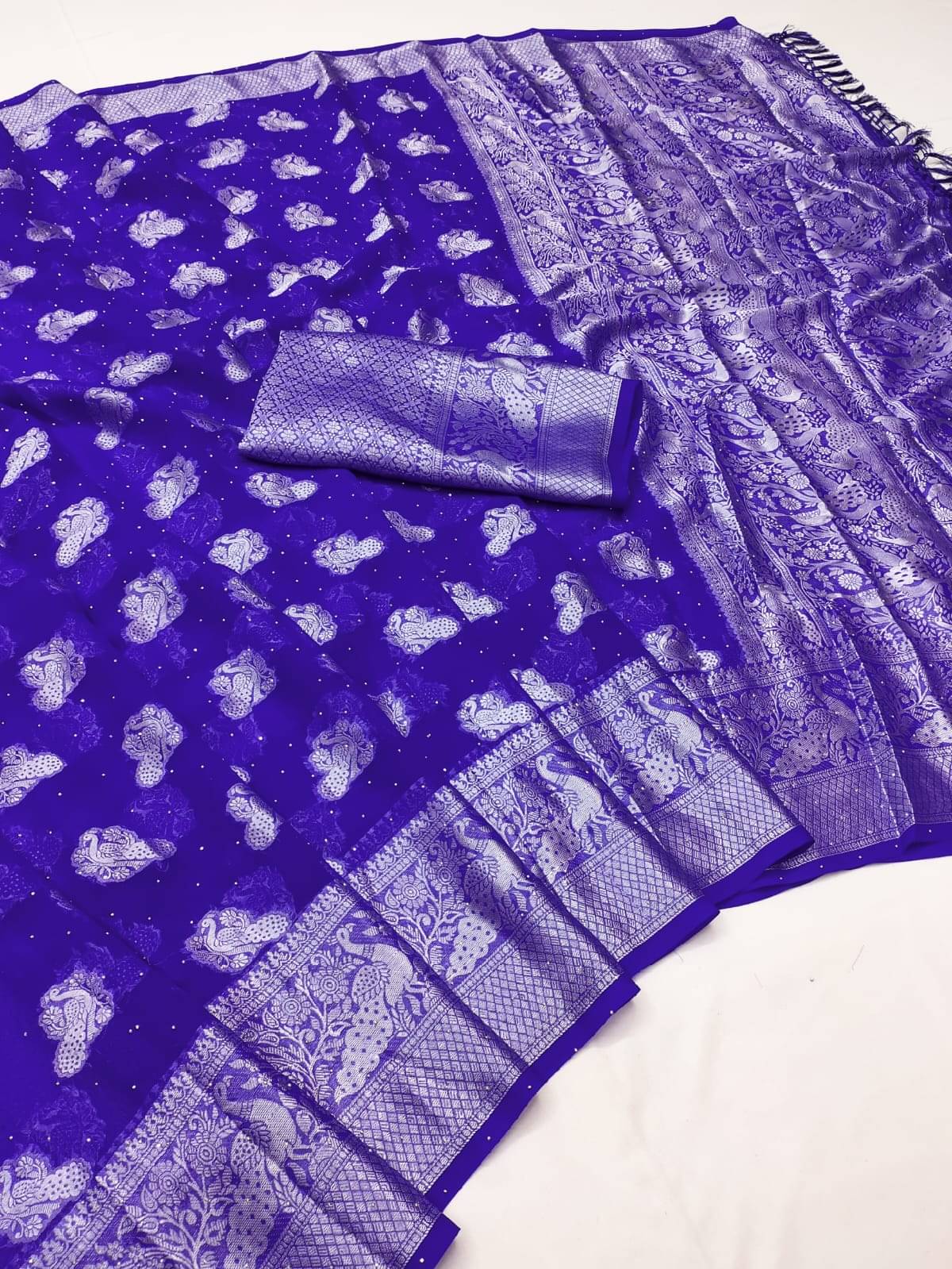 Kalpana Creation Georgette Woven Banarasi saree With Unstitched Blouse Piece ( Blue ) Kalpana Creation Georgette Woven Banarasi saree With Unstitched Blouse Piece ( Blue )