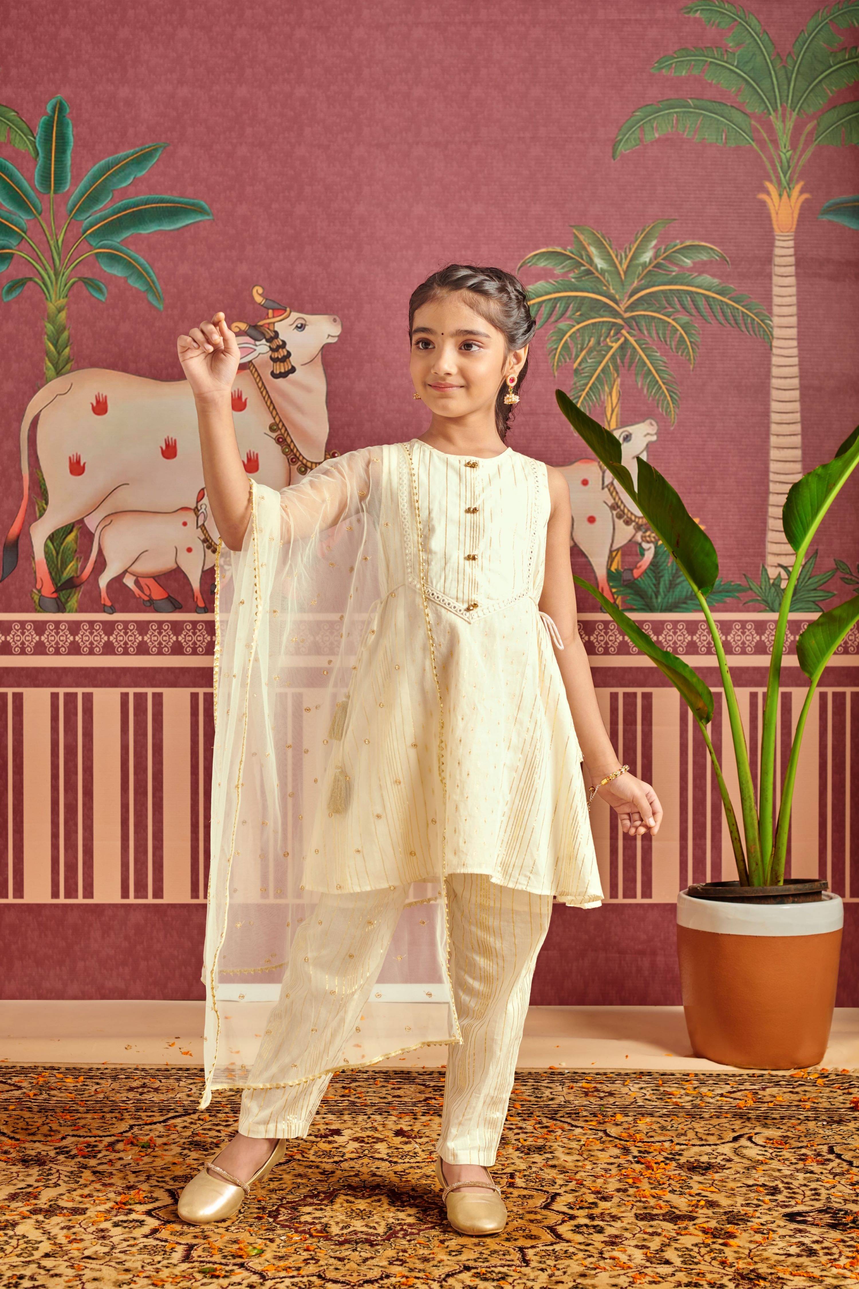    			MASTARANG Girls Cotton Kurti with Pants ( Pack of 1 , Off White )