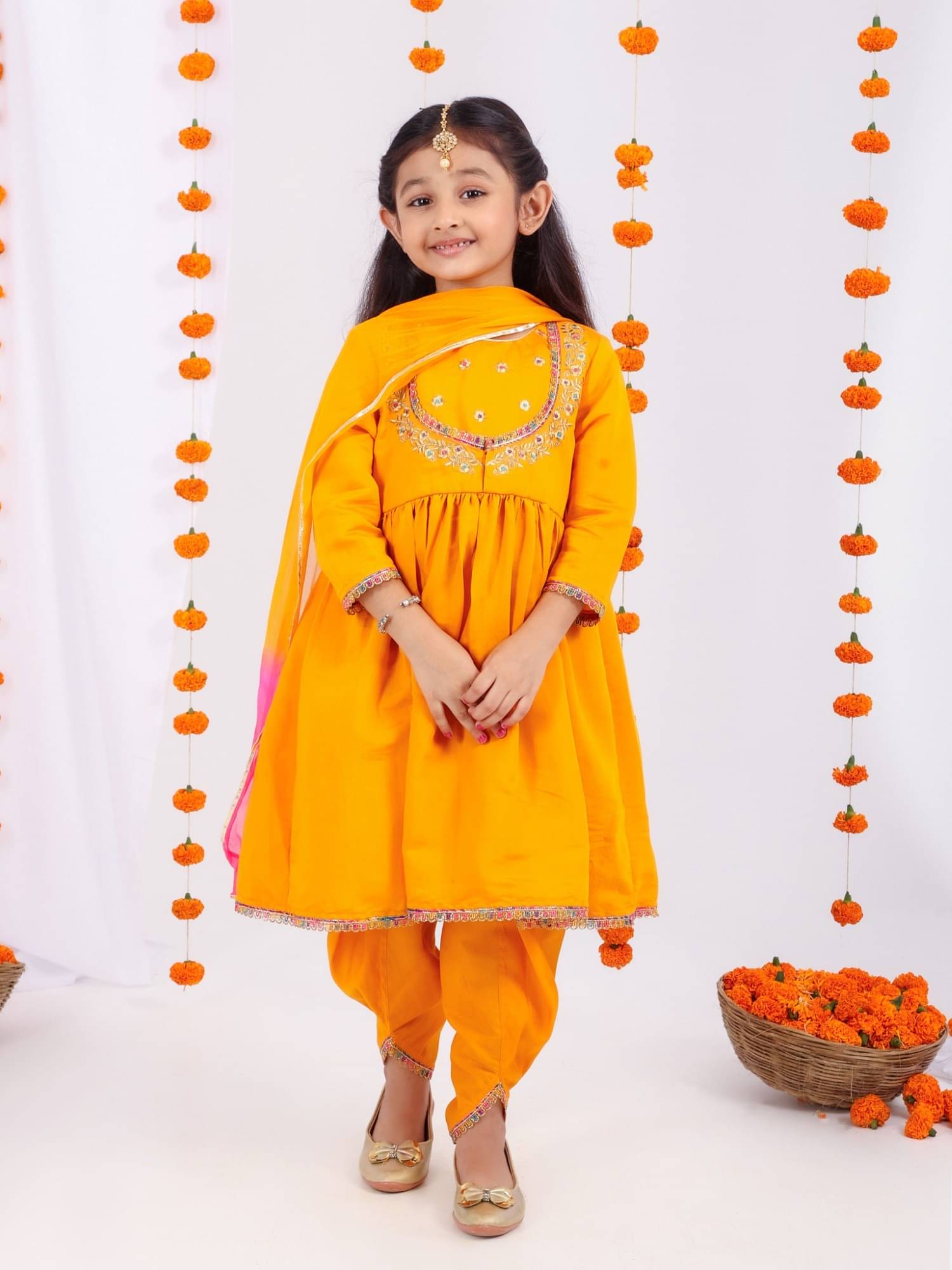     			MASTARANG Girls Silk Blend Kurti with Dhoti ( Pack of 1 , Orange )