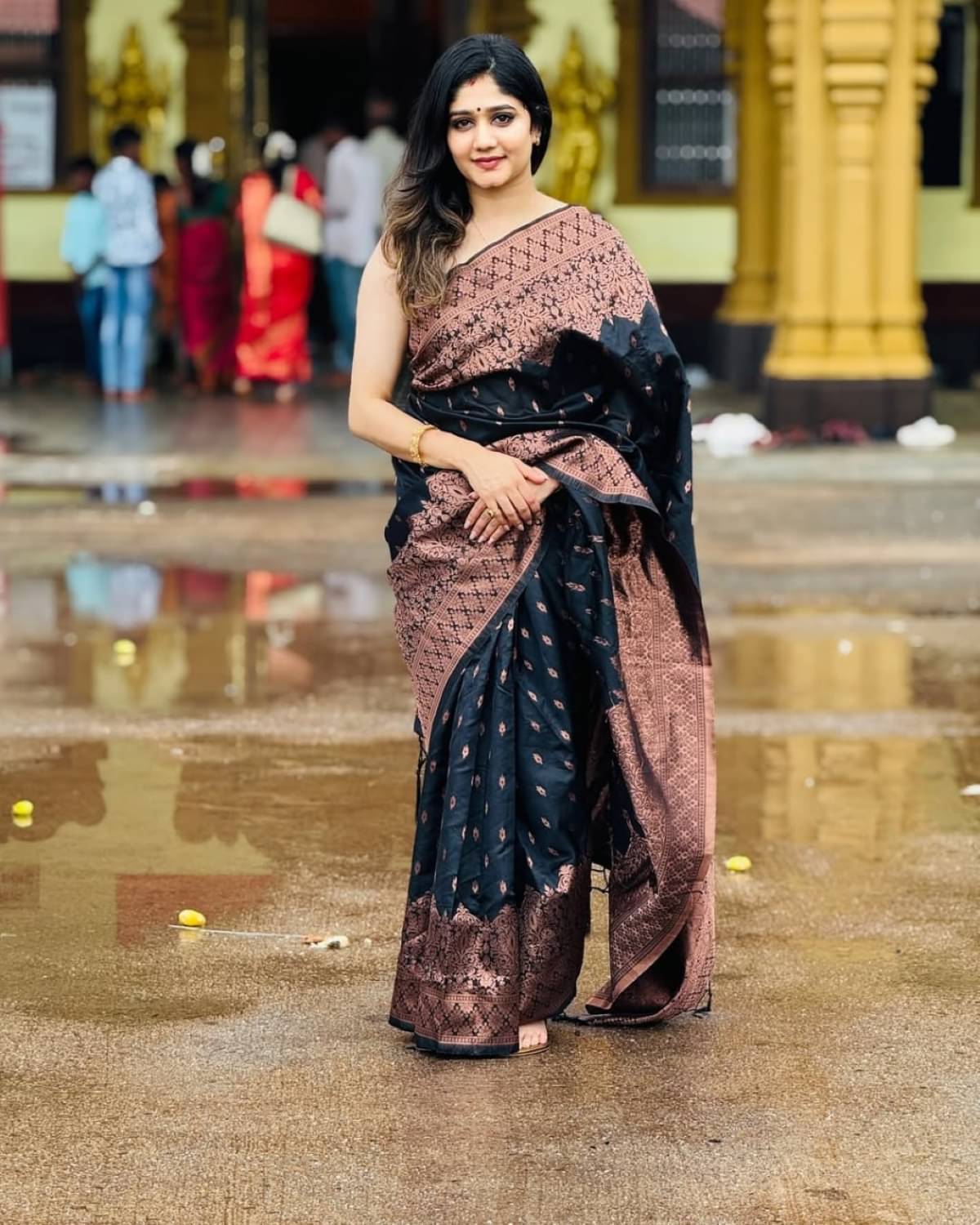 Rv fashion Bangalore Silk Printed Banarasi saree With Unstitched Blouse Piece ( Brown,Pink ) Rv fashion Bangalore Silk Printed Banarasi saree With Unstitched Blouse Piece ( Brown,Pink )