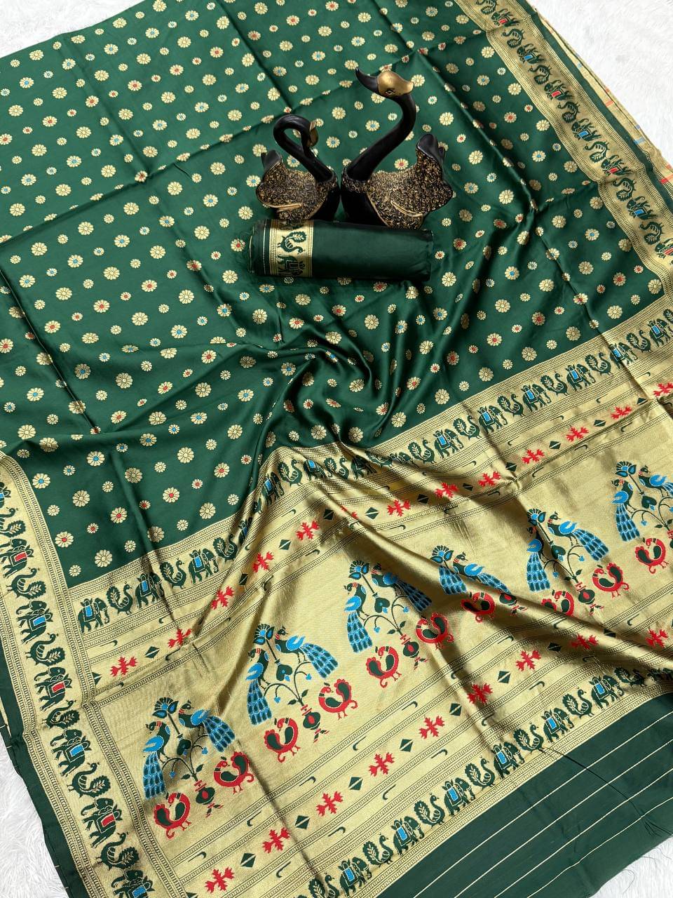 TARTAM Silk Striped Banarasi saree With Unstitched Blouse Piece ( Green ) TARTAM Silk Striped Banarasi saree With Unstitched Blouse Piece ( Green )