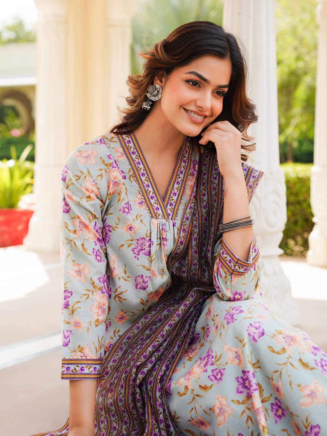Vaamsi Women Rayon Printed Straight Kurti With Pants ( Green ) Vaamsi Women Rayon Printed Straight Kurti With Pants ( Green )