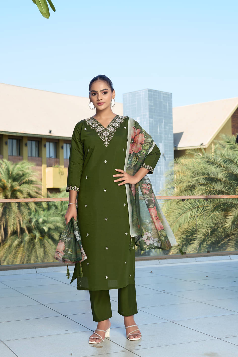 gufrina Women Silk Blend Embroidered A-line Kurti With Harems Pants ( Green ) gufrina Women Silk Blend Embroidered A-line Kurti With Harems Pants ( Green )