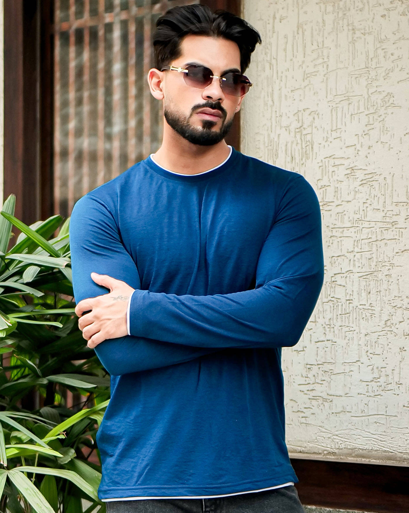 AOOSH Men Cotton Blend Regular Fit Solid T-Shirt ( Teal Blue )     			AOOSH Men Cotton Blend Regular Fit Solid T-Shirt ( Teal Blue )