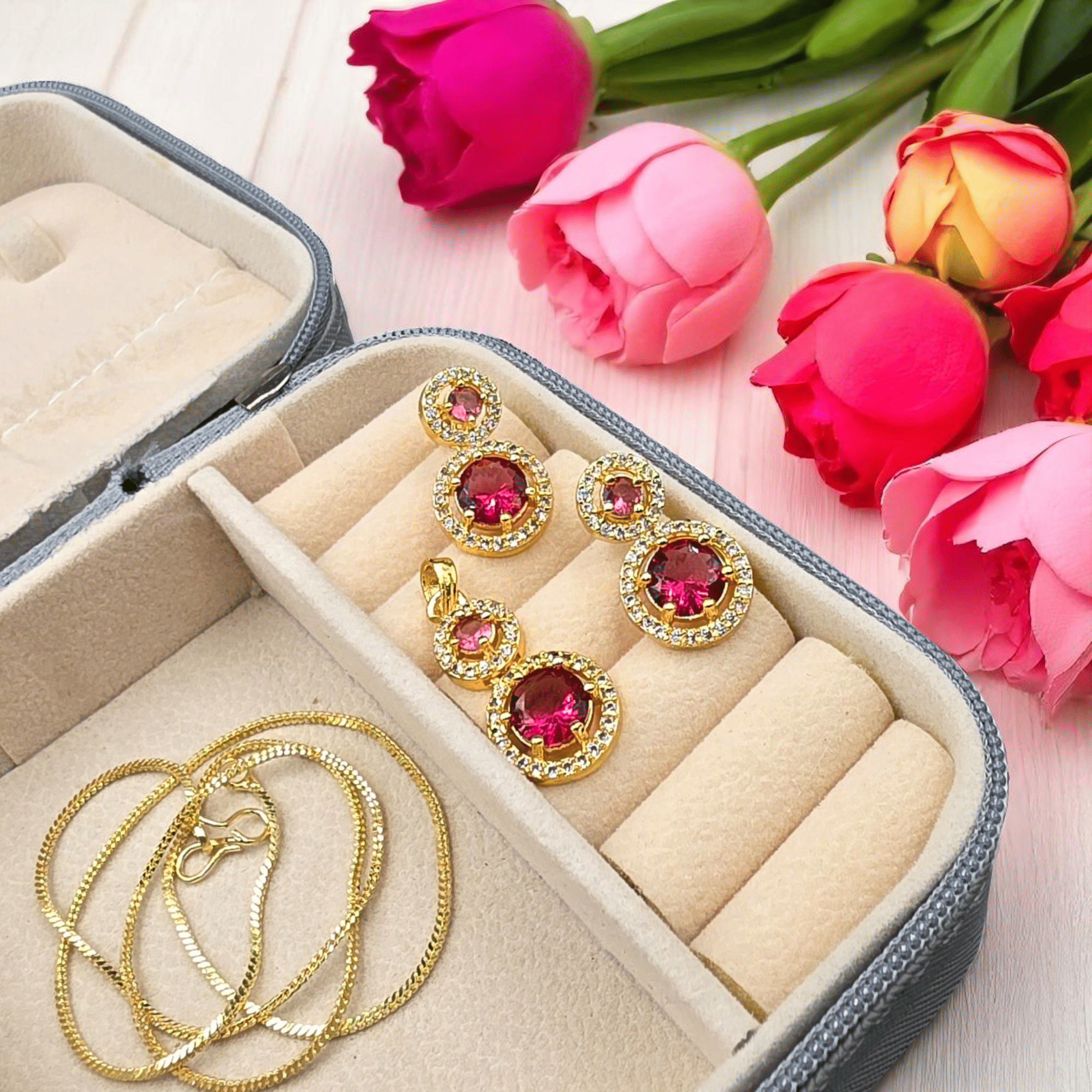 Charms Red Pendant set ( Pack of 1 ) Charms Red Pendant set ( Pack of 1 )