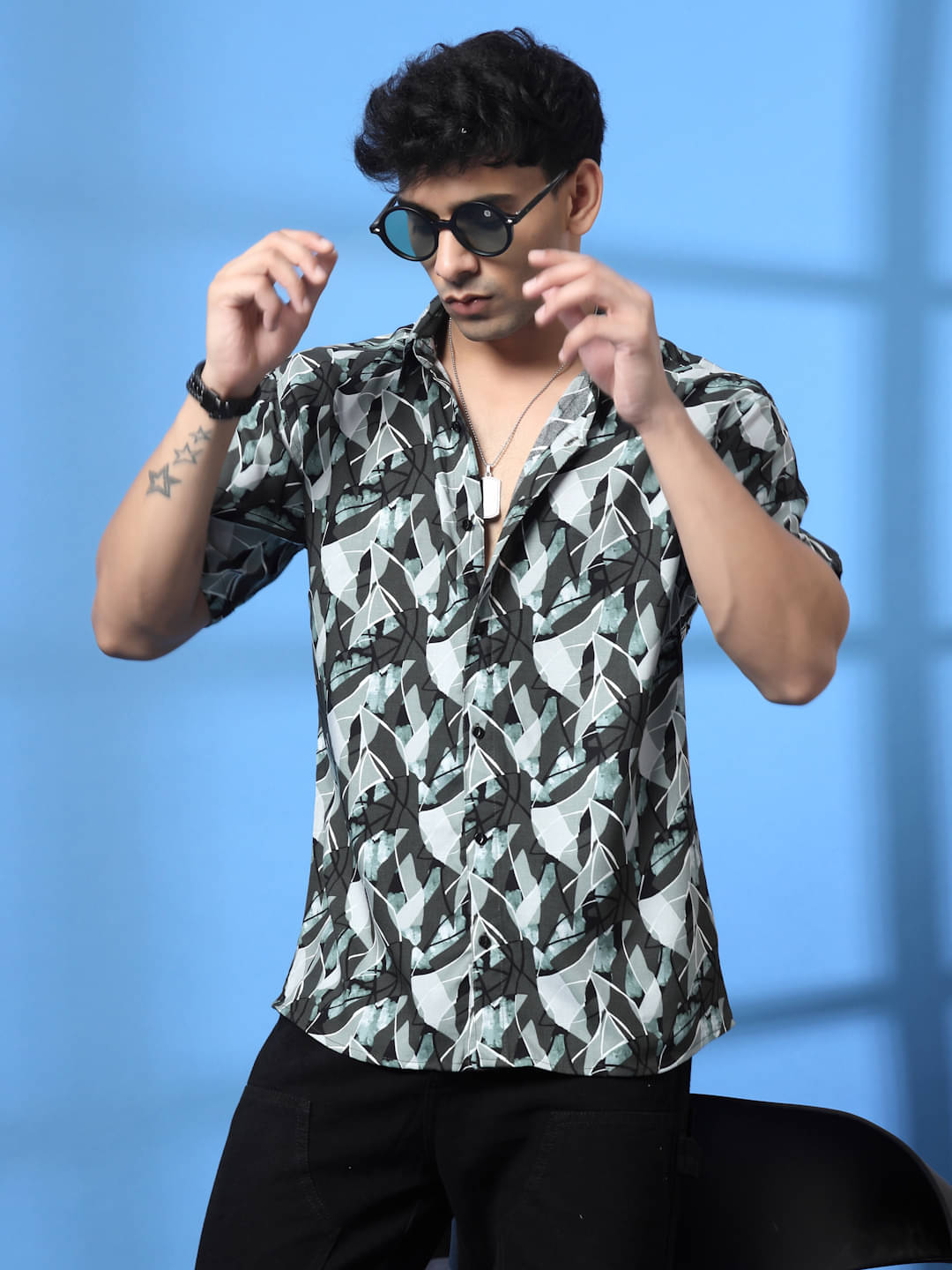     			Rigo Rayon Relaxed Fit Printed Half Sleeves Men's Casual Shirt - Blue ( Pack of 1 )