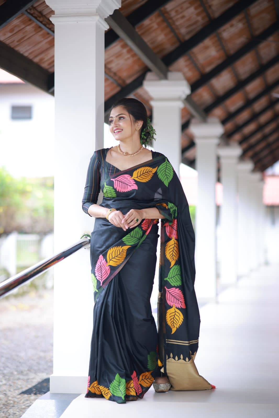 SHIRODHARI Art Silk Woven Kanjeevaram Sarees With Unstitched Blouse Piece ( Black ) SHIRODHARI Art Silk Woven Kanjeevaram Sarees With Unstitched Blouse Piece ( Black )