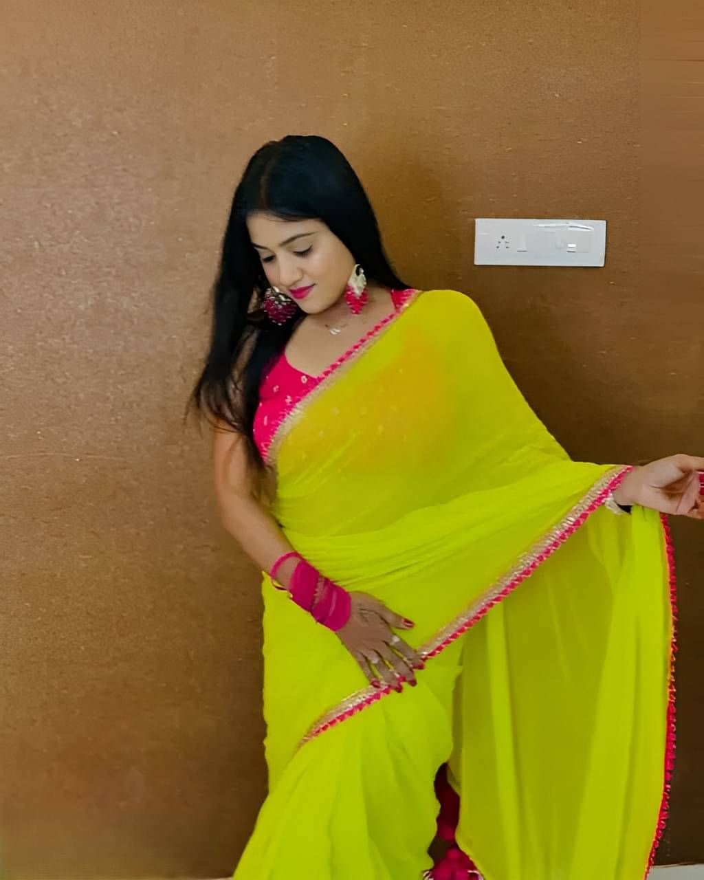 V FANCY Georgette Solid Kanjeevaram Sarees With Stitched Blouse ( Green ) V FANCY Georgette Solid Kanjeevaram Sarees With Stitched Blouse ( Green )