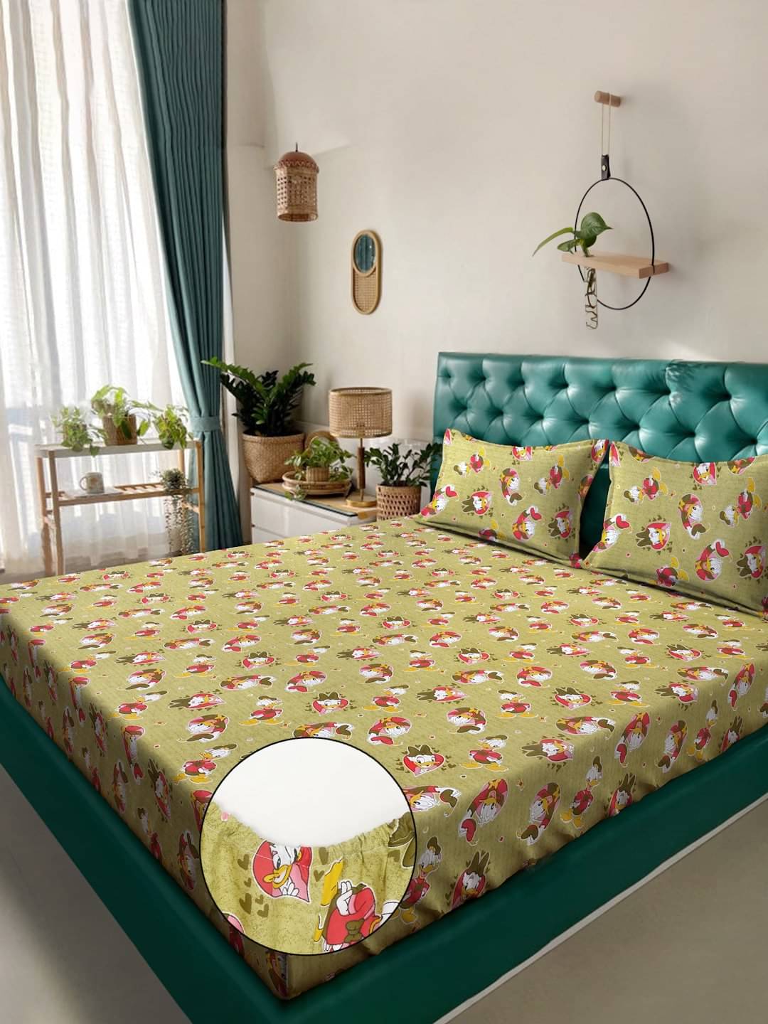 Klotthe Cotton 1 Double King Bedsheet with 2 Pillow Covers ( Green ) Klotthe Cotton 1 Double King Bedsheet with 2 Pillow Covers ( Green )