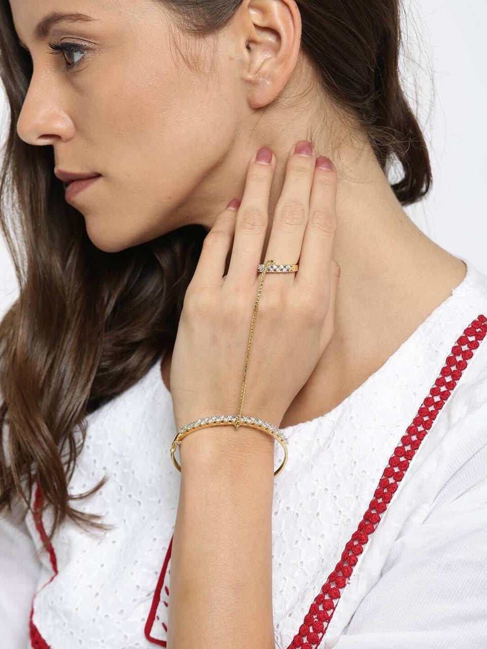     			MGSV Gold Bracelet ( Pack of 1 )
