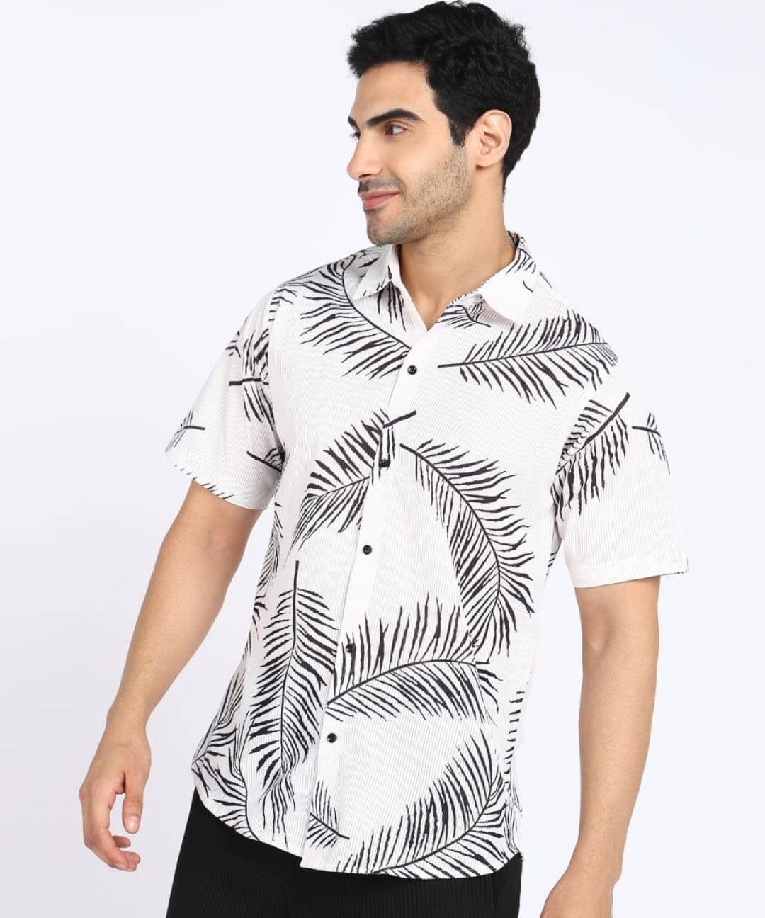     			OQUENT Corduroy Regular Fit Self Design Half Sleeves Men's Casual Shirt - White ( Pack of 1 )