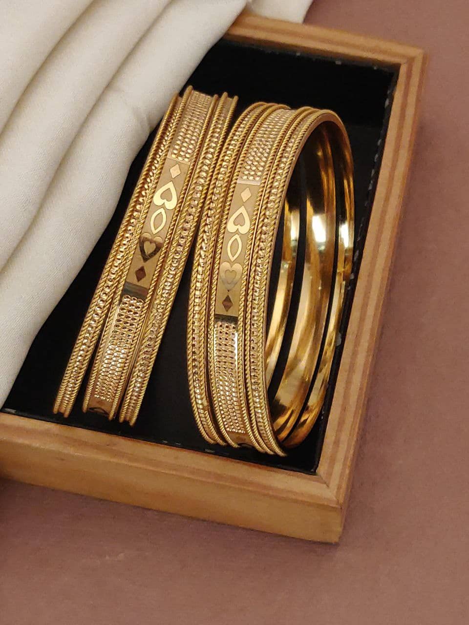 Shivay Fashion Gold Bangle ( Pack of 1 ) - Bangles & Bracelets | Buy online on ZillyBuy
