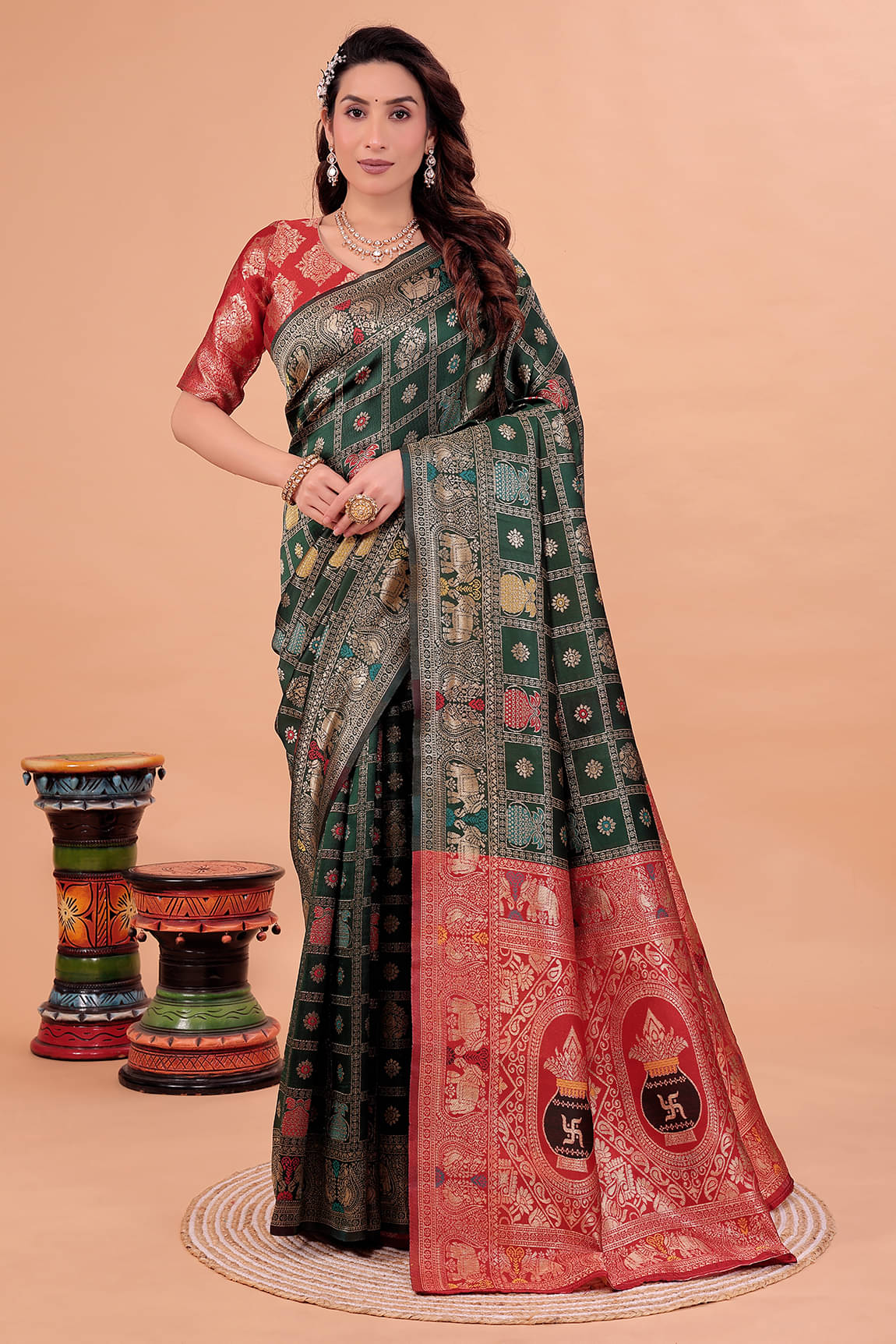 Vkaran Art Silk Solid Saree With Unstitched Blouse Piece ( Green ) Vkaran Art Silk Solid Saree With Unstitched Blouse Piece ( Green )