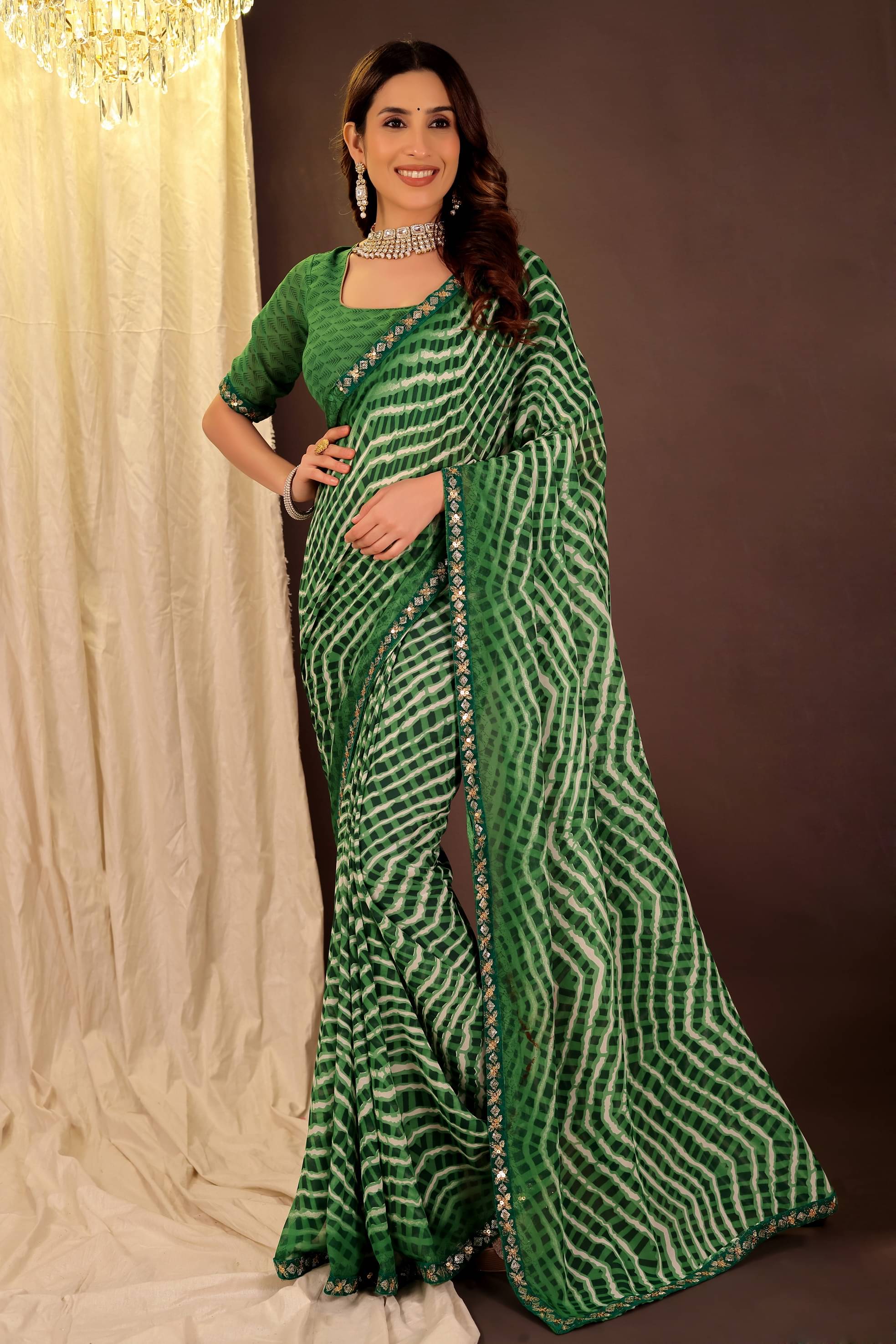 Vkaran Georgette Solid Saree With Unstitched Blouse Piece ( Green ) Vkaran Georgette Solid Saree With Unstitched Blouse Piece ( Green )