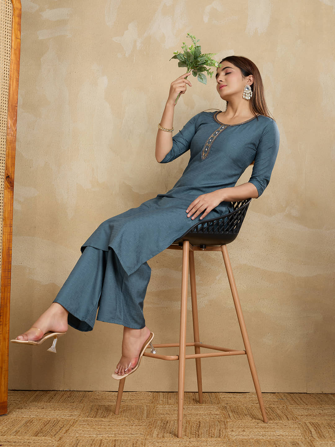 Women Basket Women Cotton Solid Straight Kurti With Pants ( Grey )