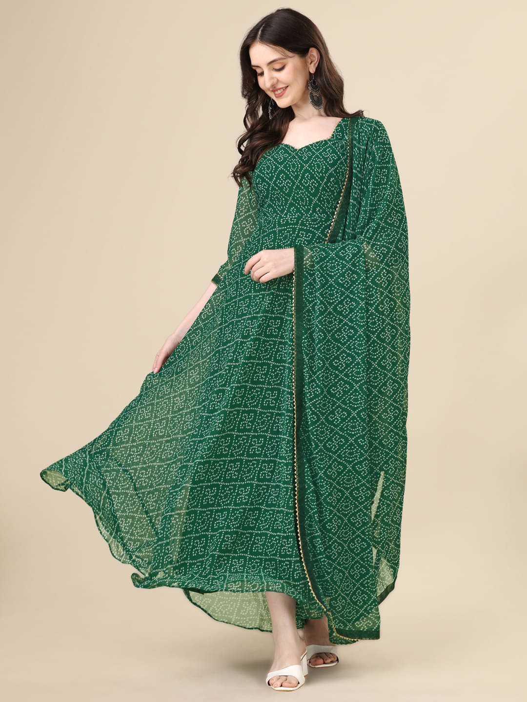     			Crissy Women Georgette Solid A-line Kurti with Dupatta ( Green )