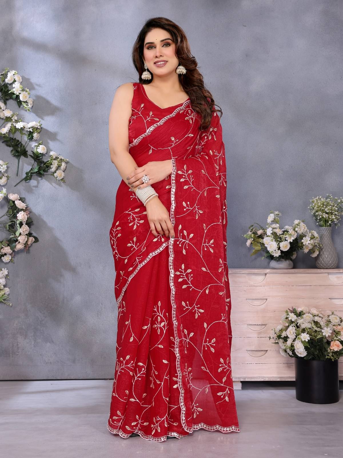     			DIKONA DESIGNER Zimmy Choo Embroidered Kashmiri Kani Saree With Unstitched Blouse Piece ( Red )