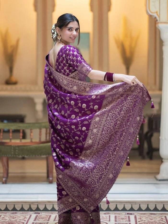     			JINAL & JINAL Silk Blend Woven Banarasi saree With Unstitched Blouse Piece ( Purple )