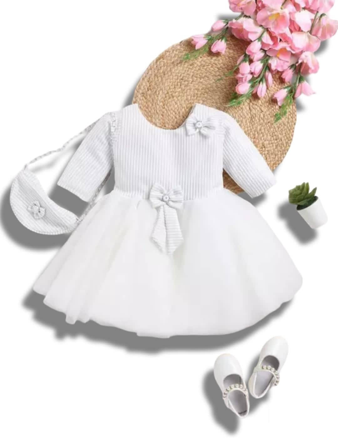     			Little Muffs Pack of 1 Baby Girls Cotton Blend Dress ( white )
