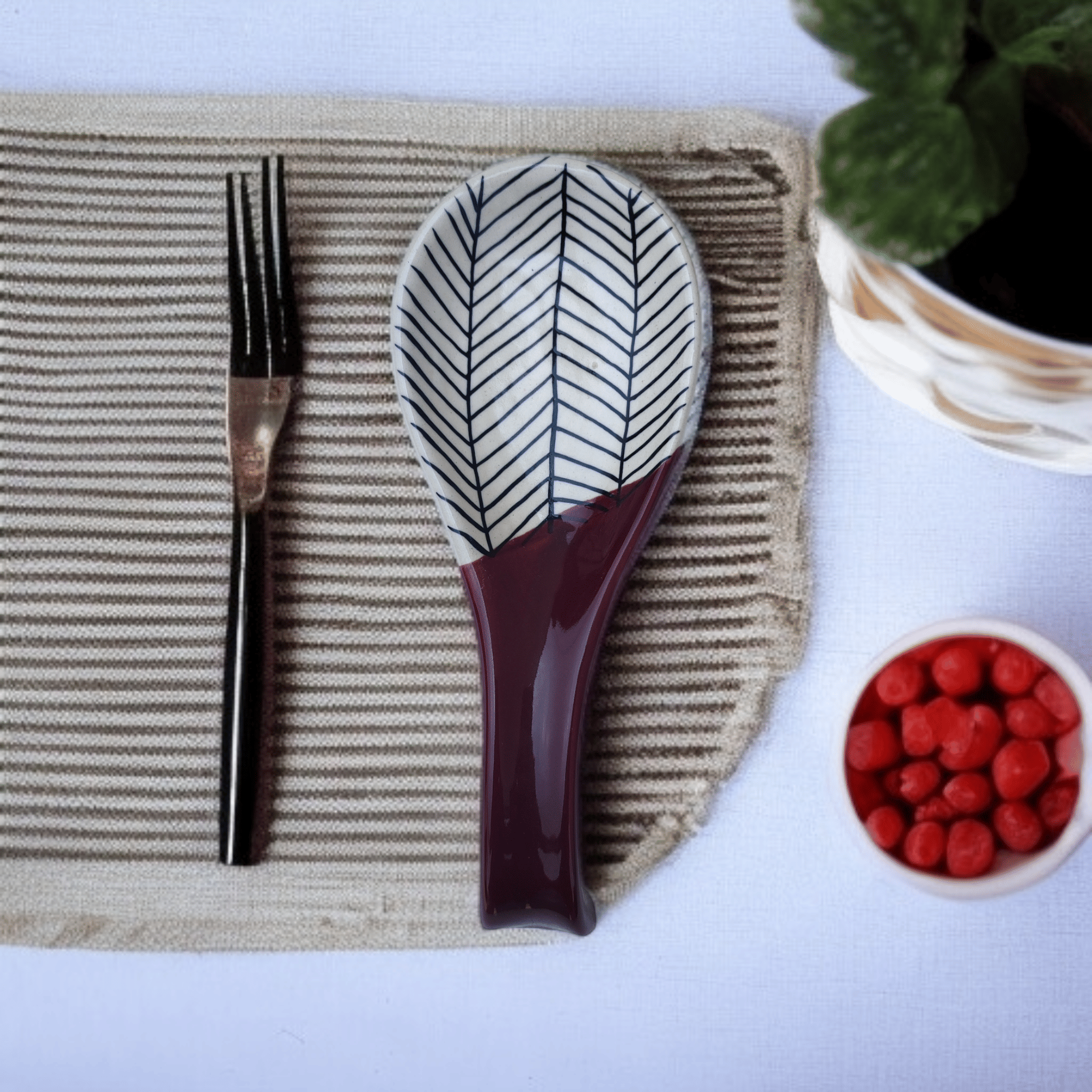     			RAFOLEEN Spoon Rest Ceramic Printed Cutlery Holder Wine ( Pack of 1 )