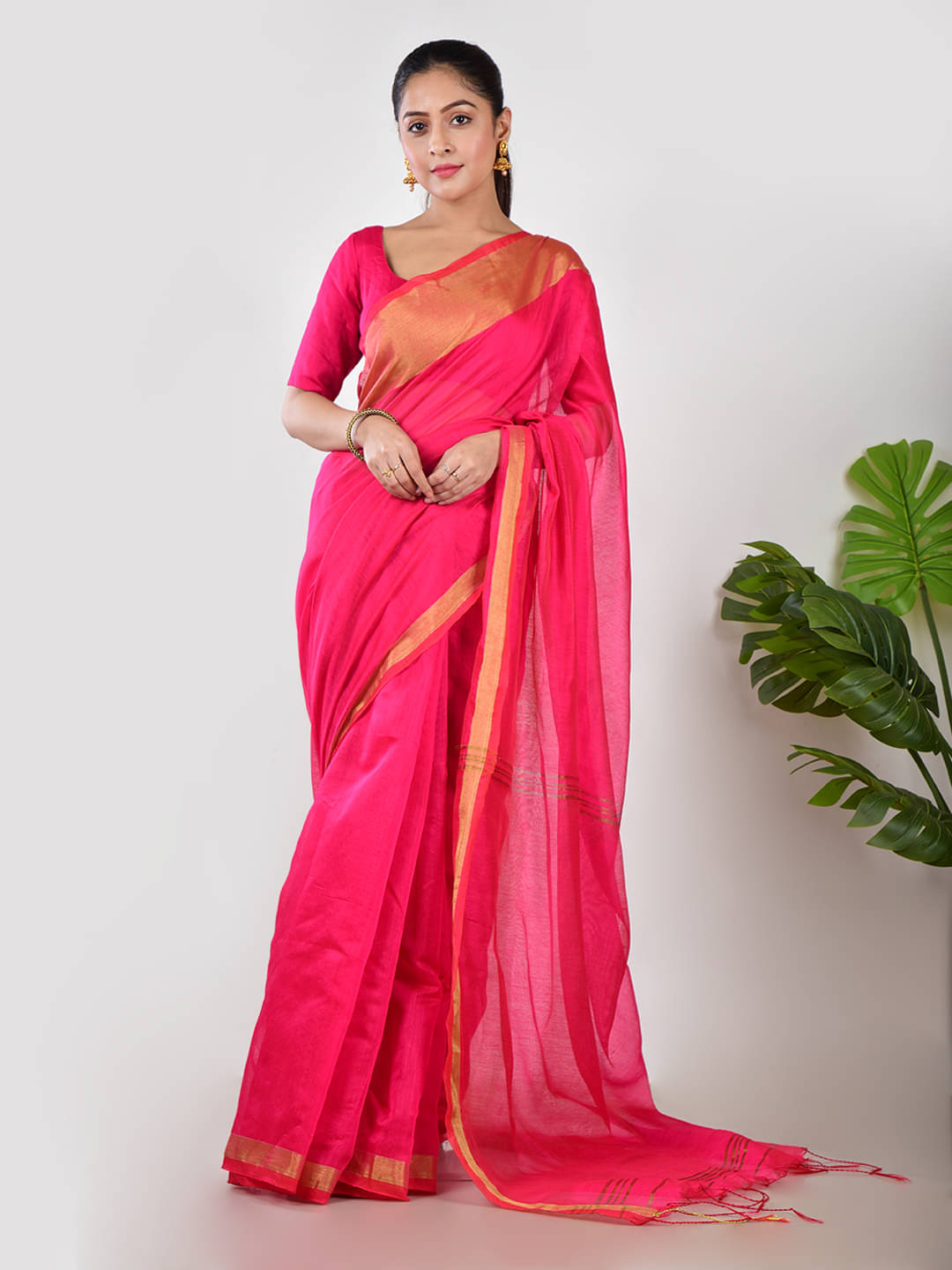 Aakar Linen Self Design Saree Without Blouse Piece ( Pink ) Aakar Linen Self Design Saree Without Blouse Piece ( Pink )