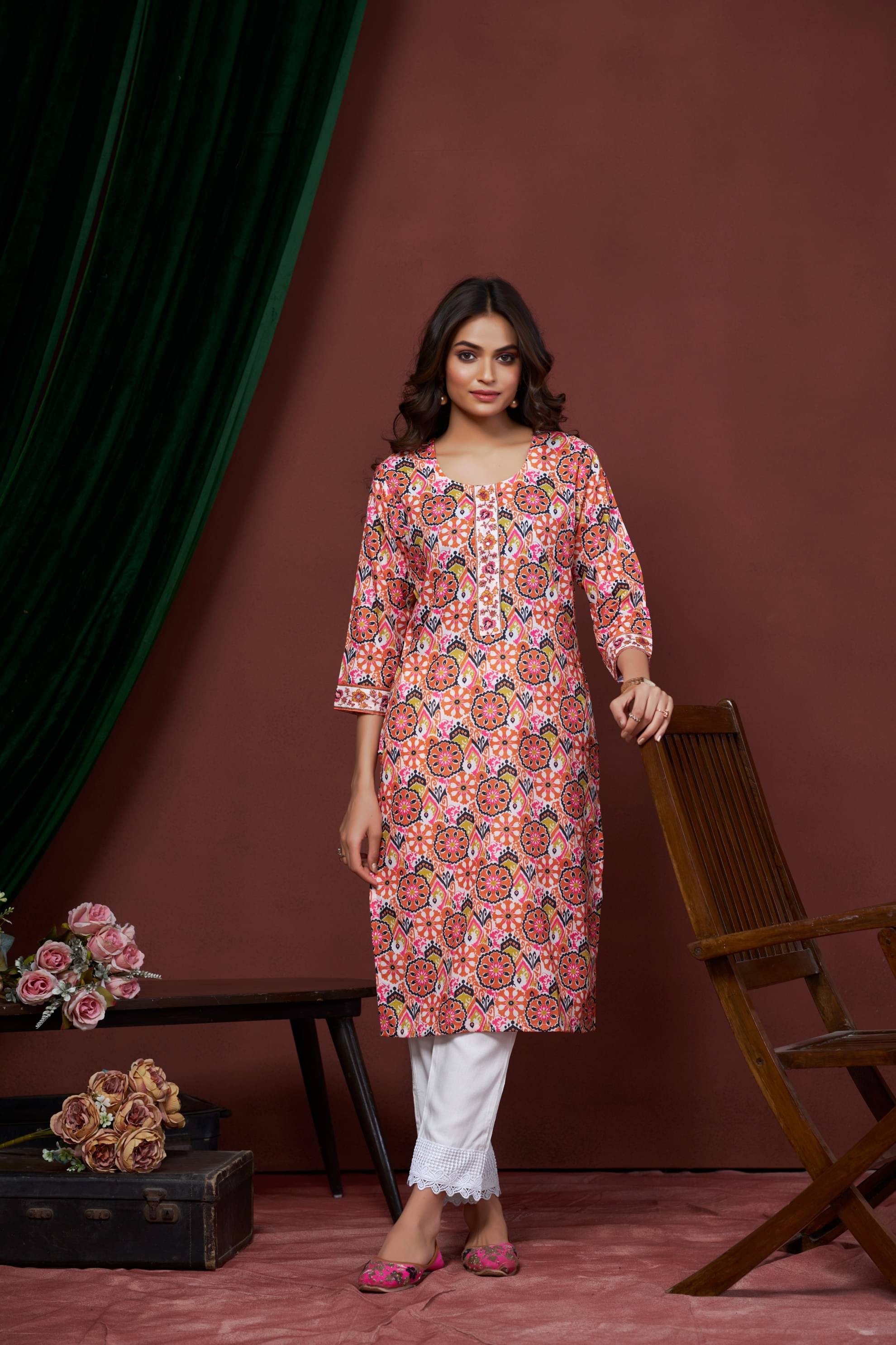     			CYNOR Women Linen Self Design Straight Kurti ( Orange )