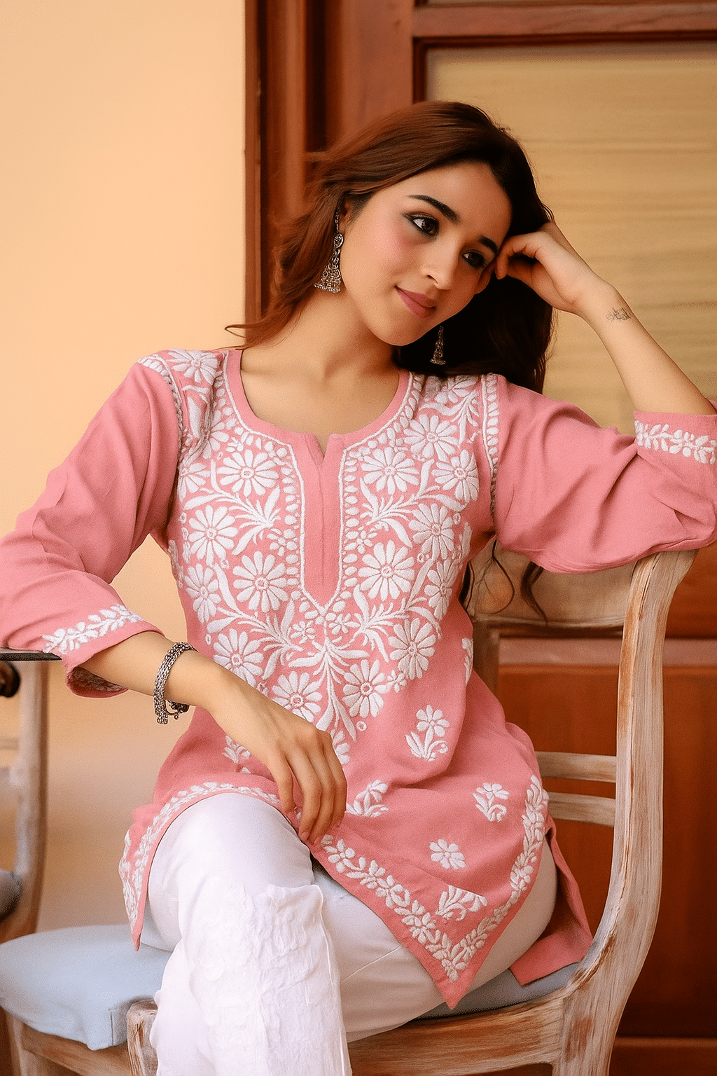     			Estela Women Cotton Blend Solid Straight Kurti ( Pink )