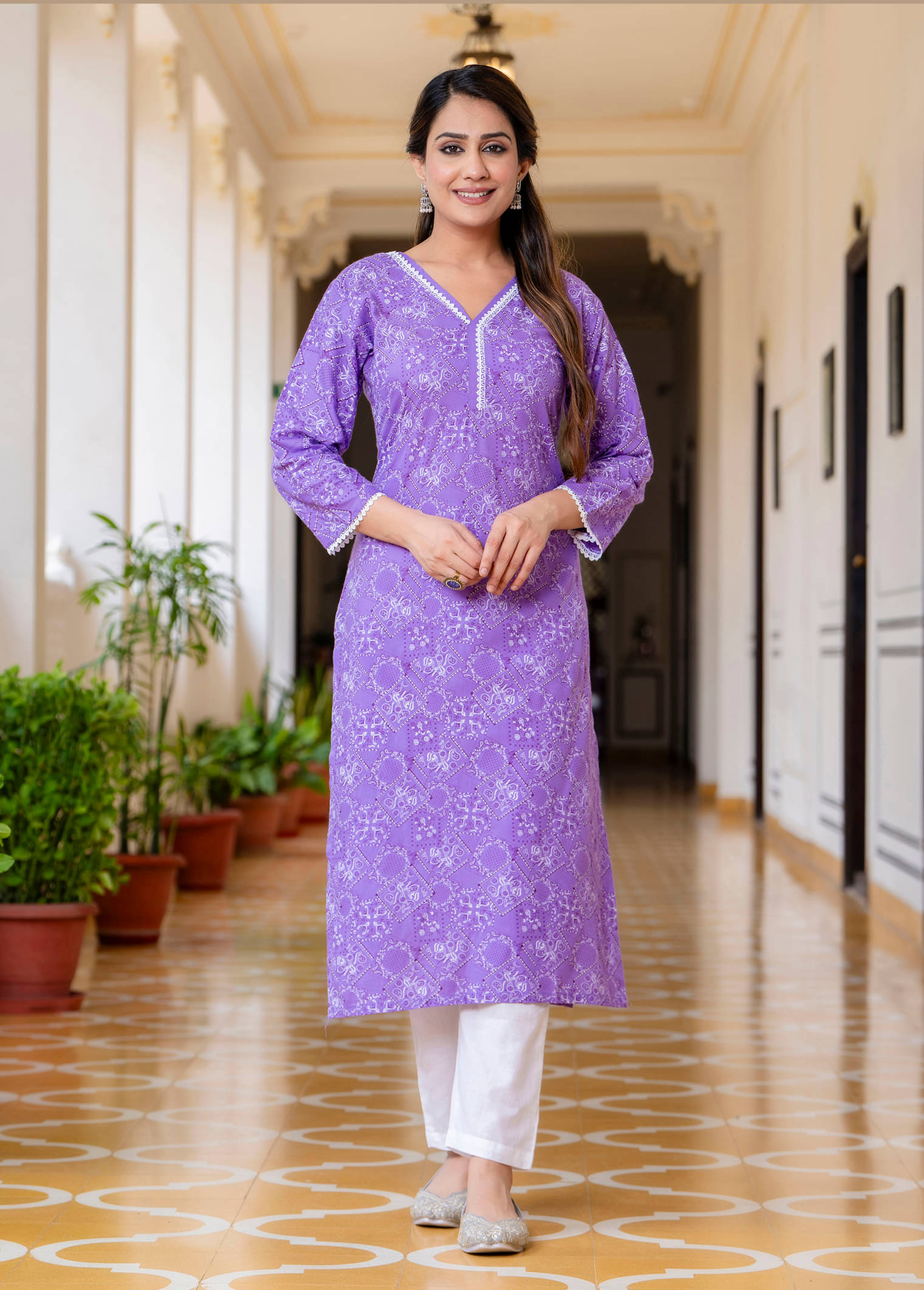     			HIFLI Women Rayon Embroidered Straight Kurti ( Purple )