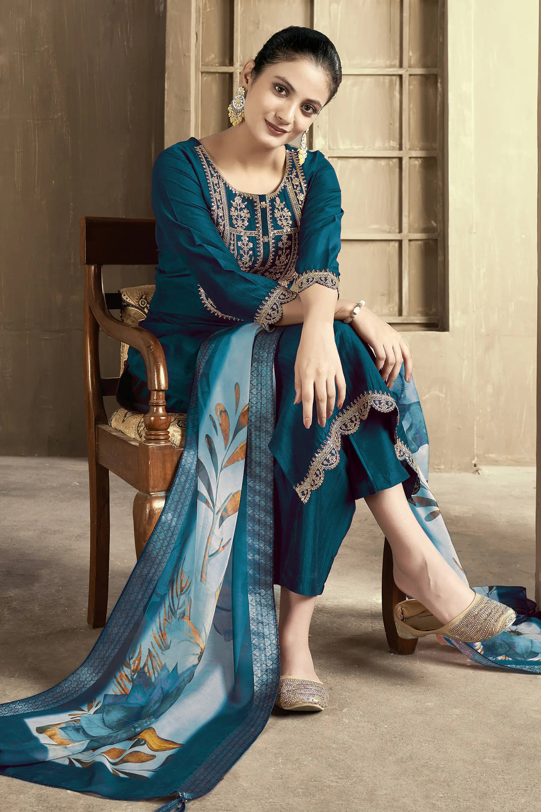 HIFLI Women Rayon Embroidered Straight Kurti With Pants ( Teal )     			HIFLI Women Rayon Embroidered Straight Kurti With Pants ( Teal )