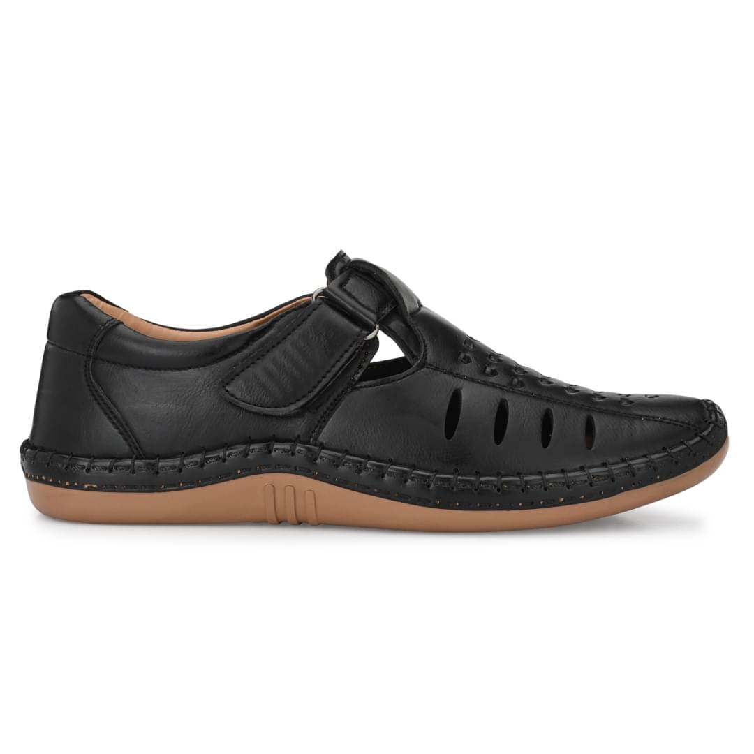     			Rising Wolf - Black Men's Sandals