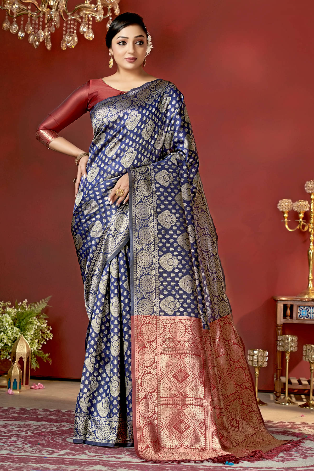     			Zumizo Silk Blend Woven Banarasi saree With Unstitched Blouse Piece ( Navy Blue )