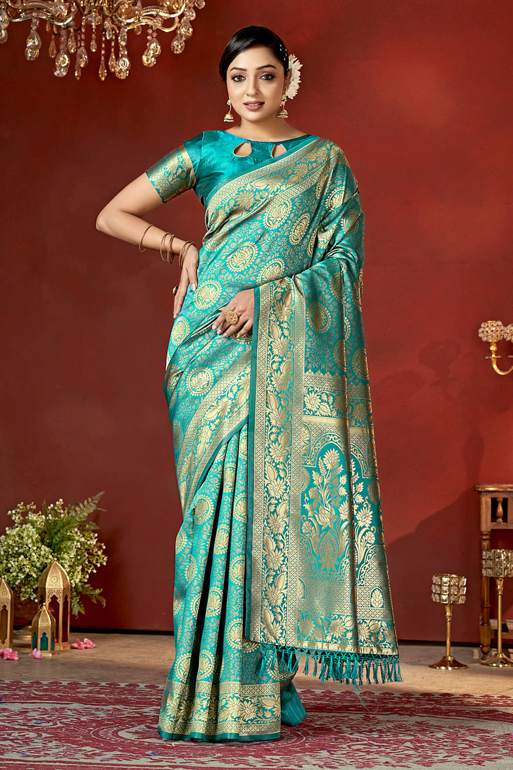     			Zumizo Silk Blend Woven Banarasi saree With Unstitched Blouse Piece ( Mint Green )