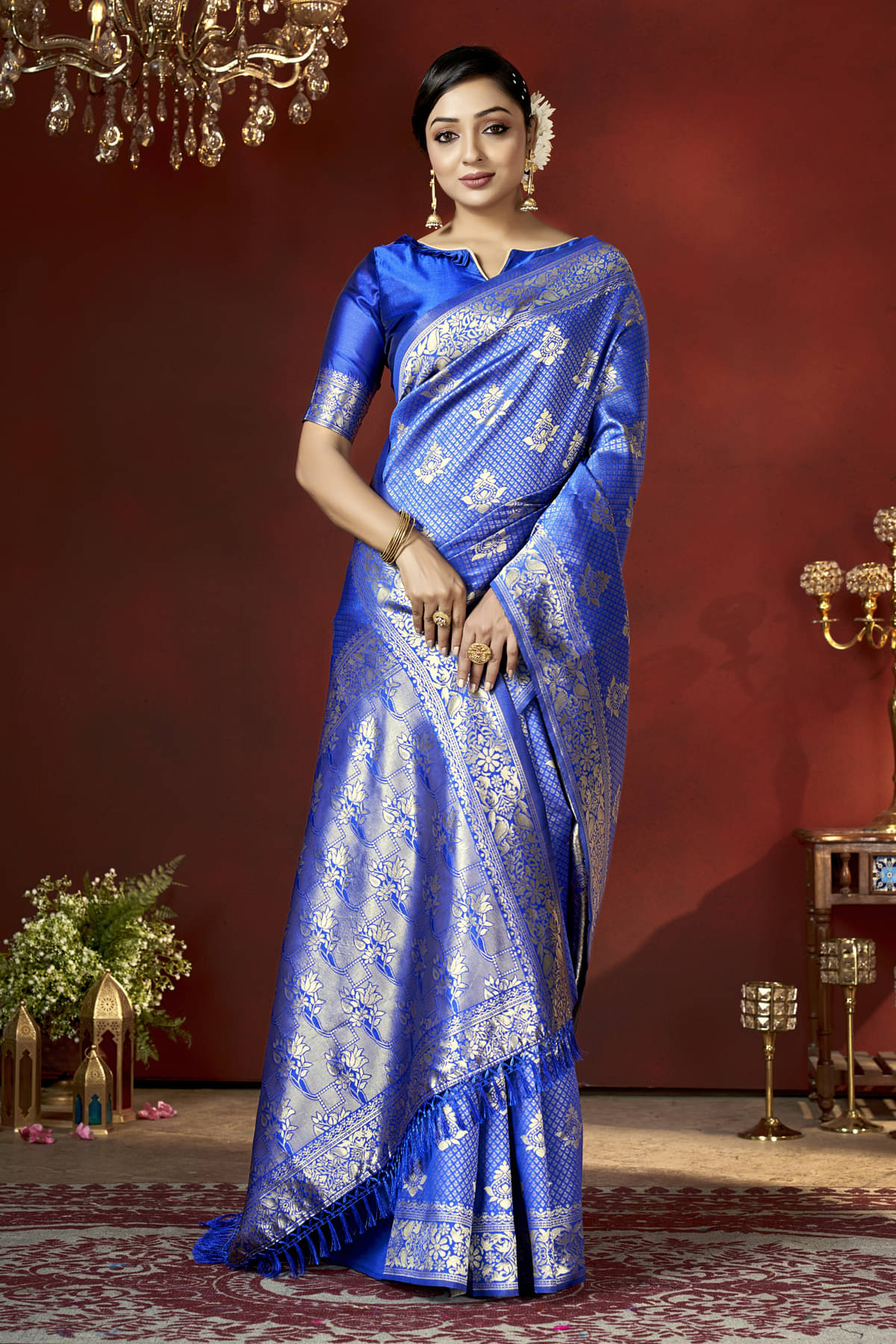Zumizo Silk Blend Woven Banarasi saree With Unstitched Blouse Piece ( Sky Blue ) Zumizo Silk Blend Woven Banarasi saree With Unstitched Blouse Piece ( Sky Blue )