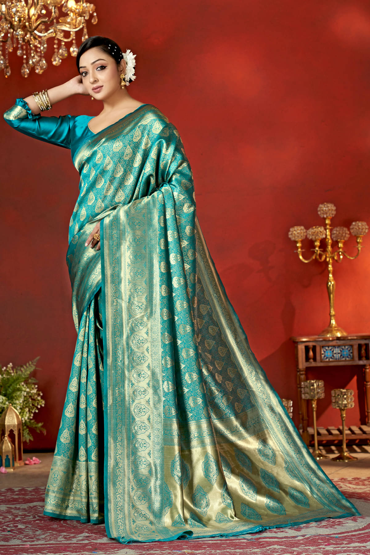     			Zumizo Silk Blend Woven Banarasi saree With Unstitched Blouse Piece ( Aqua Blue )