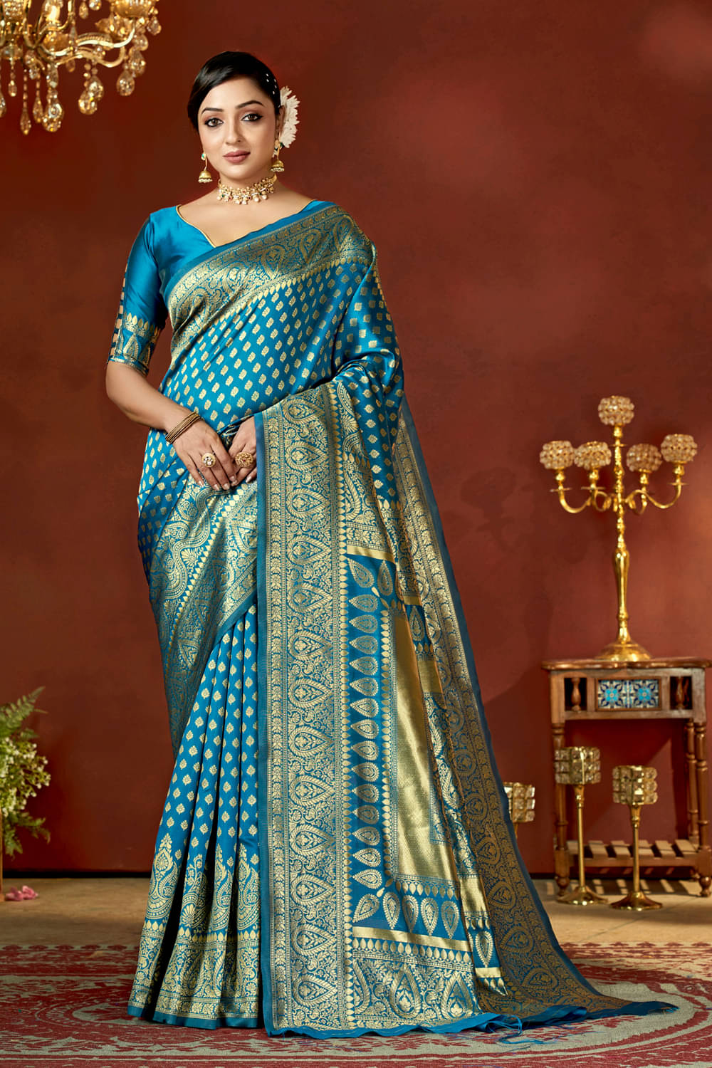 Zumizo Silk Blend Woven Banarasi saree With Unstitched Blouse Piece ( Green ) Zumizo Silk Blend Woven Banarasi saree With Unstitched Blouse Piece ( Green )