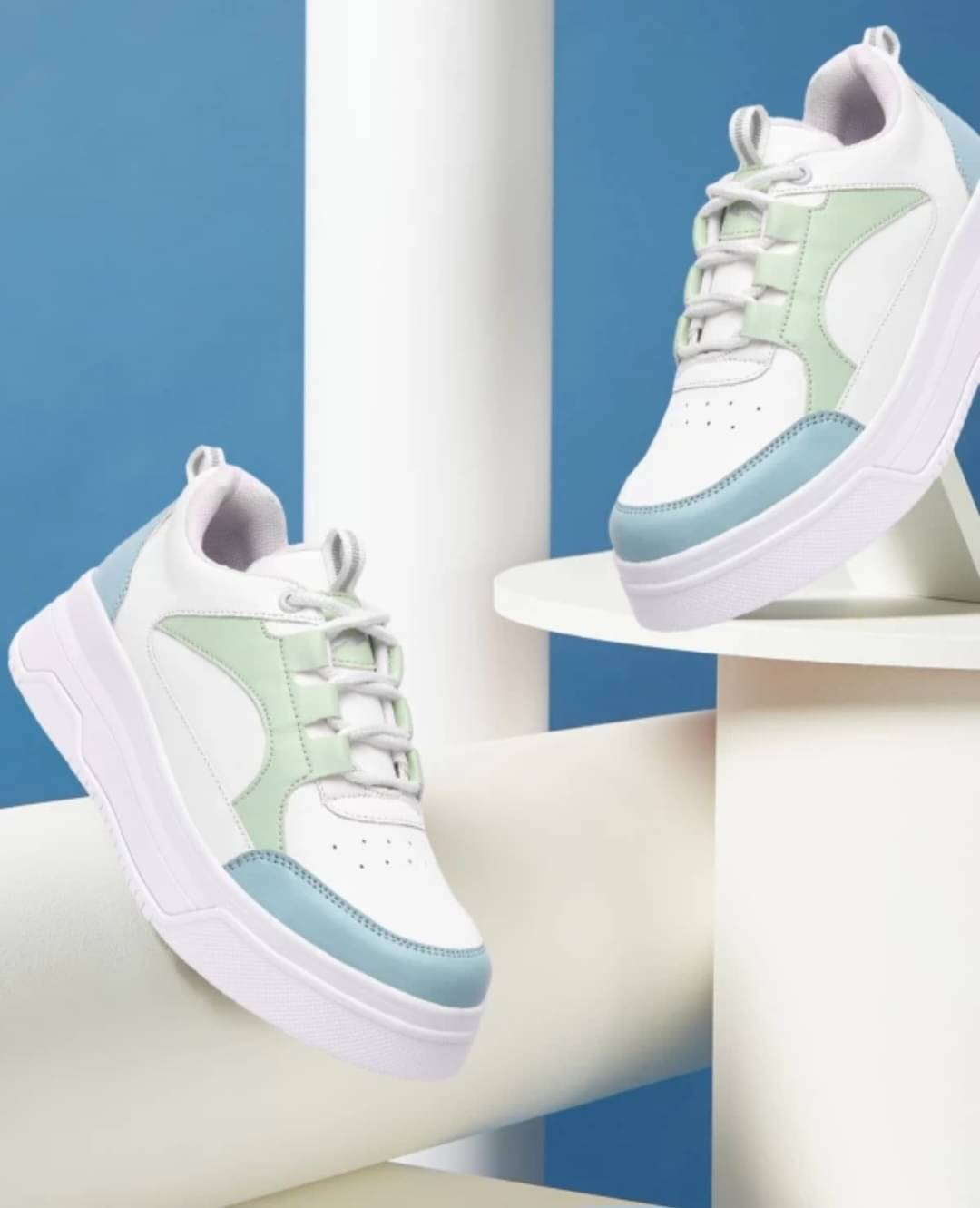     			wrizt Green Women's Sneakers