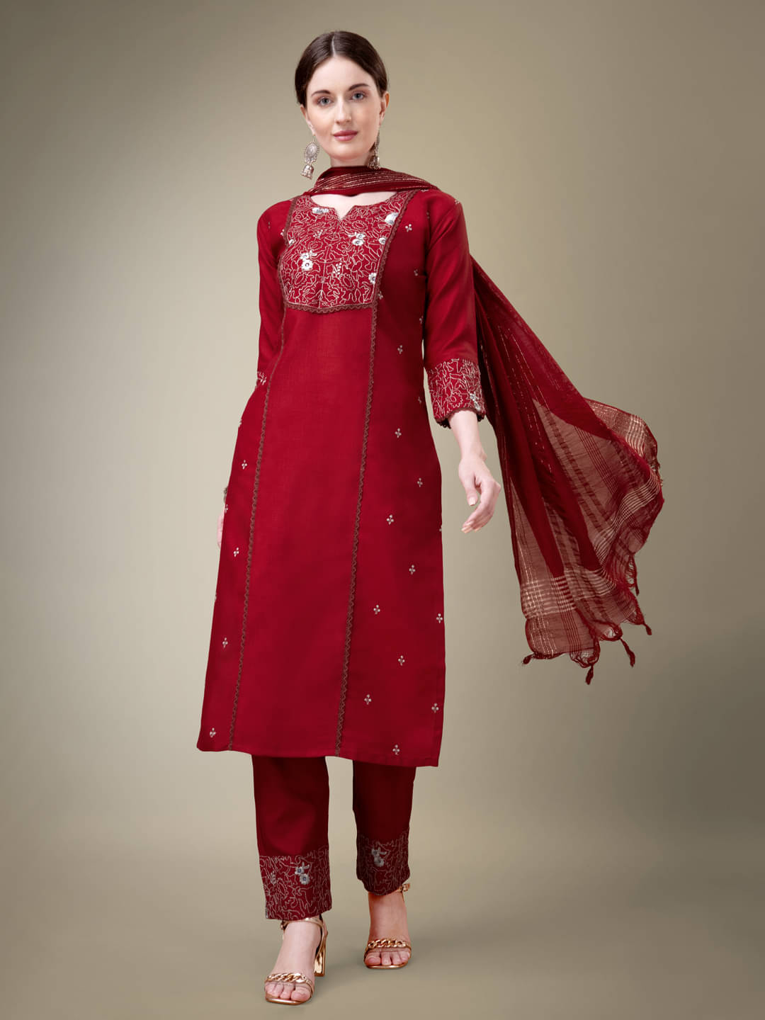     			Aika Women Cotton Blend Embroidered Straight Kurti With Pants ( Maroon )