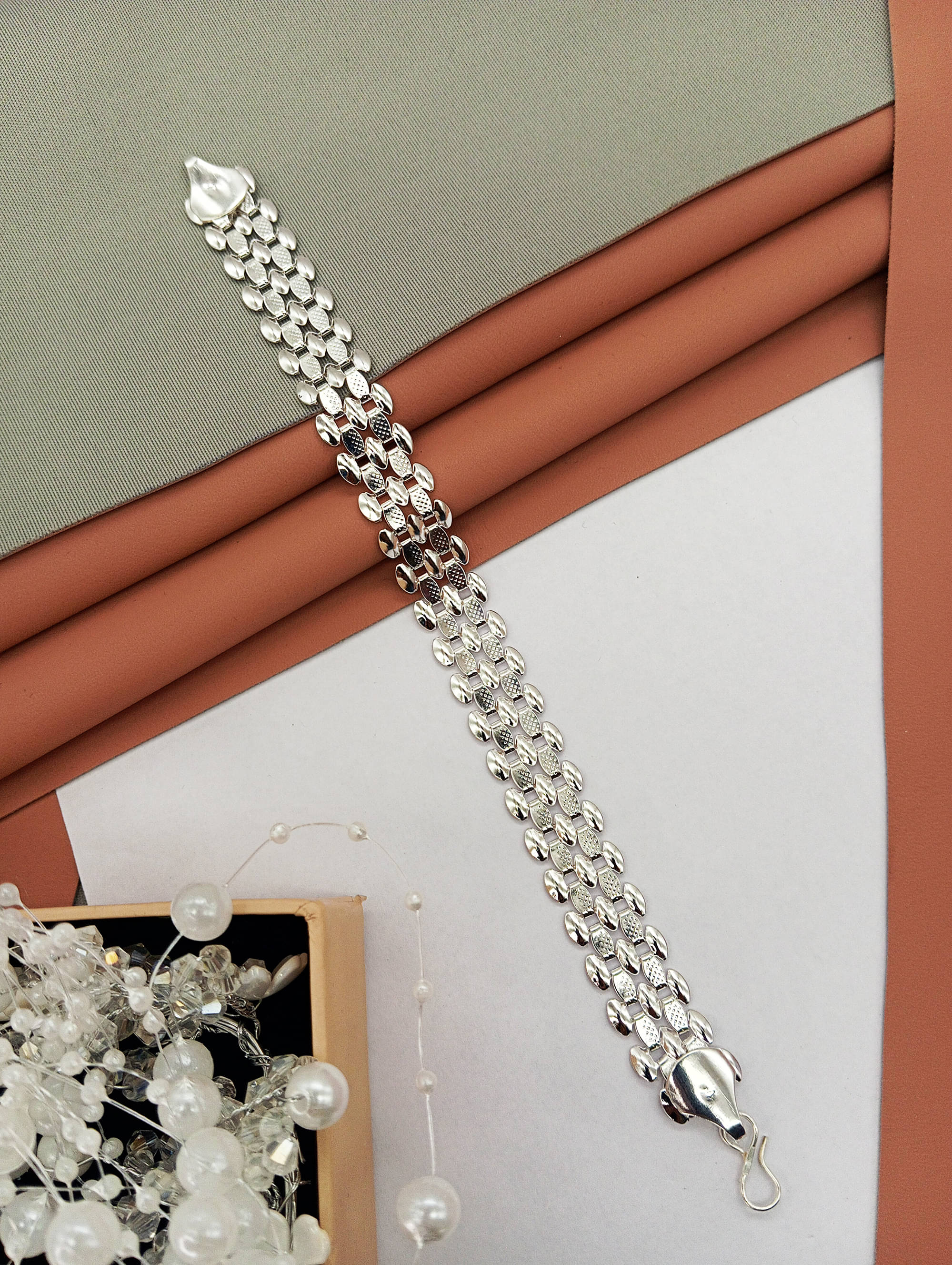 JIPPA Silver Bracelet ( Pack of 1 ) JIPPA Silver Bracelet ( Pack of 1 )