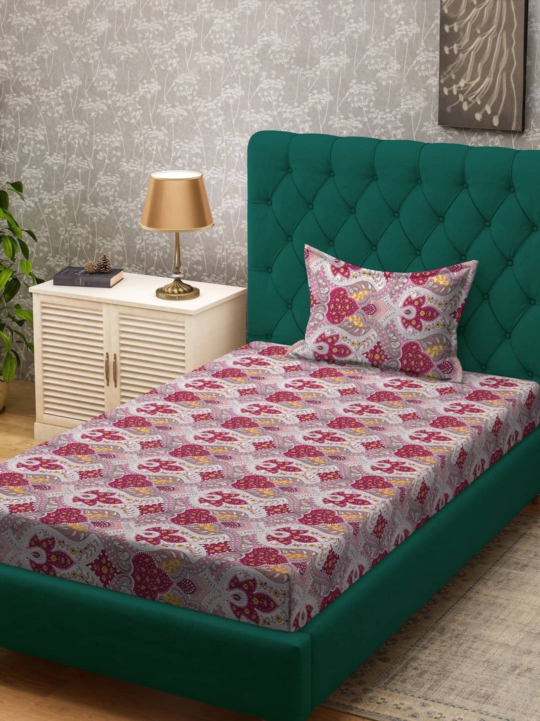 Klotthe Poly Cotton 1 Single Bedsheet with 1 Pillow Cover ( Red )     			Klotthe Poly Cotton 1 Single Bedsheet with 1 Pillow Cover ( Red )