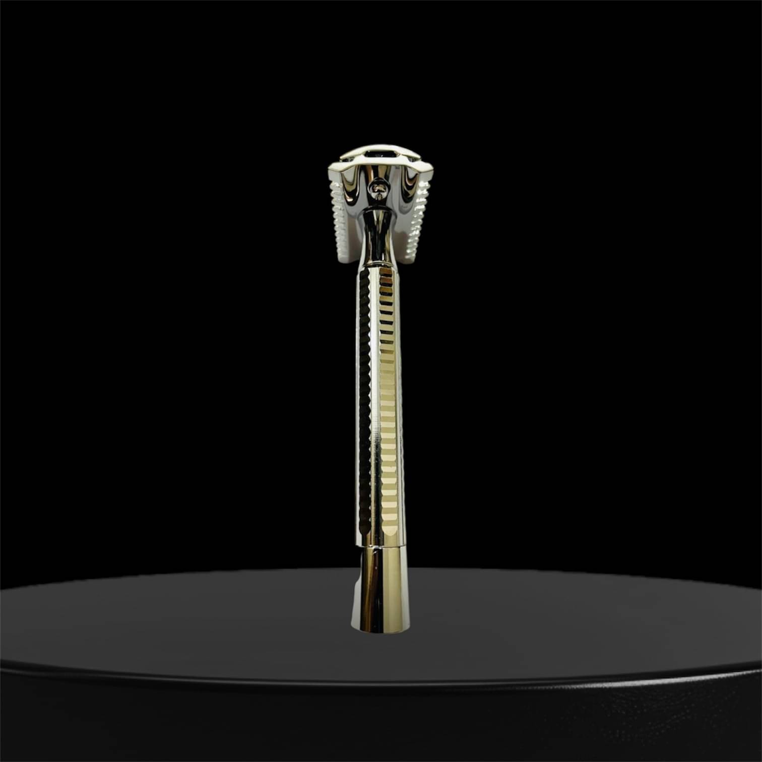     			Romer-7 Mens Stable Manual 1 Blade Razor ( )
