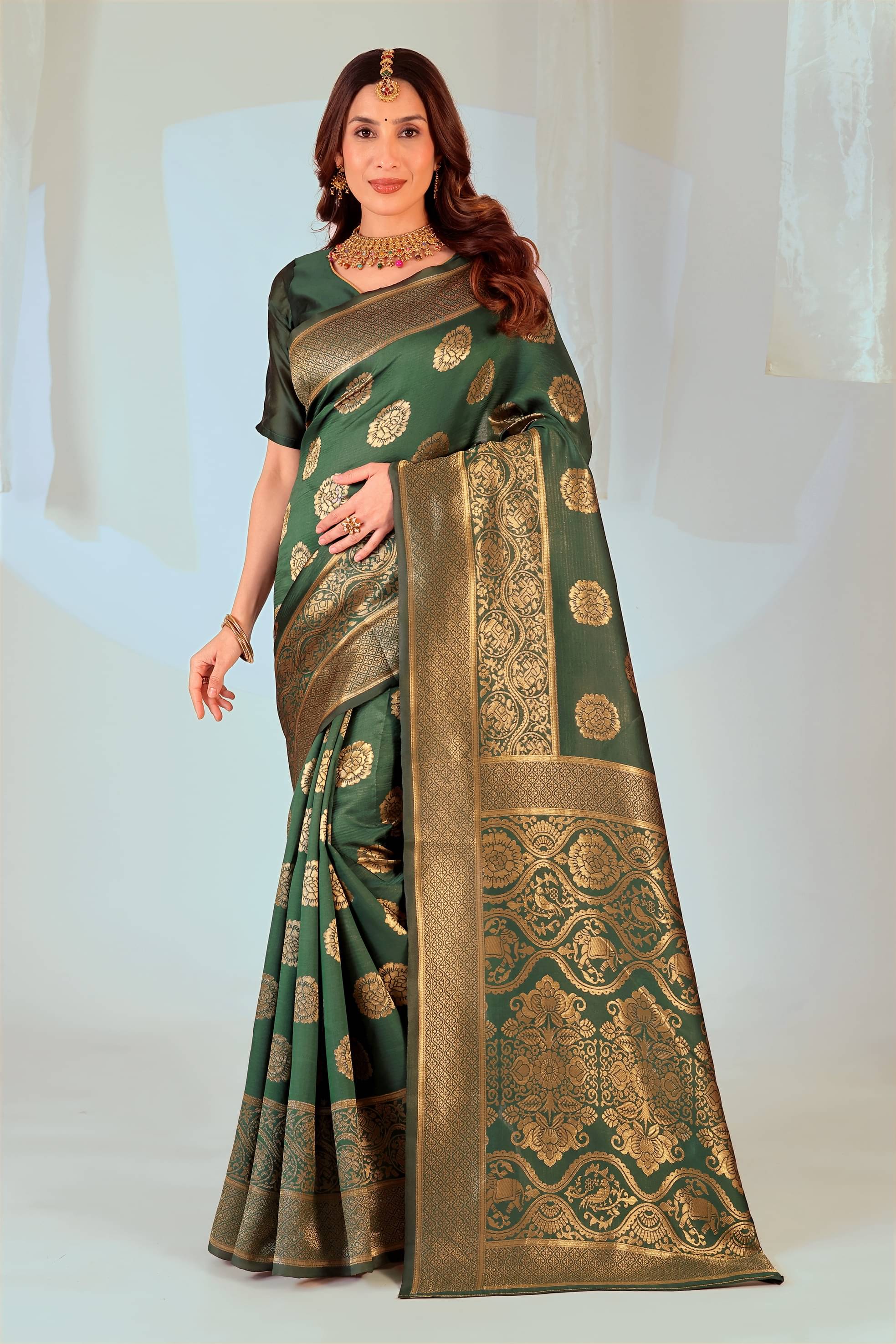 Samai Art Silk Woven Saree With Unstitched Blouse Piece ( Green ) Samai Art Silk Woven Saree With Unstitched Blouse Piece ( Green )