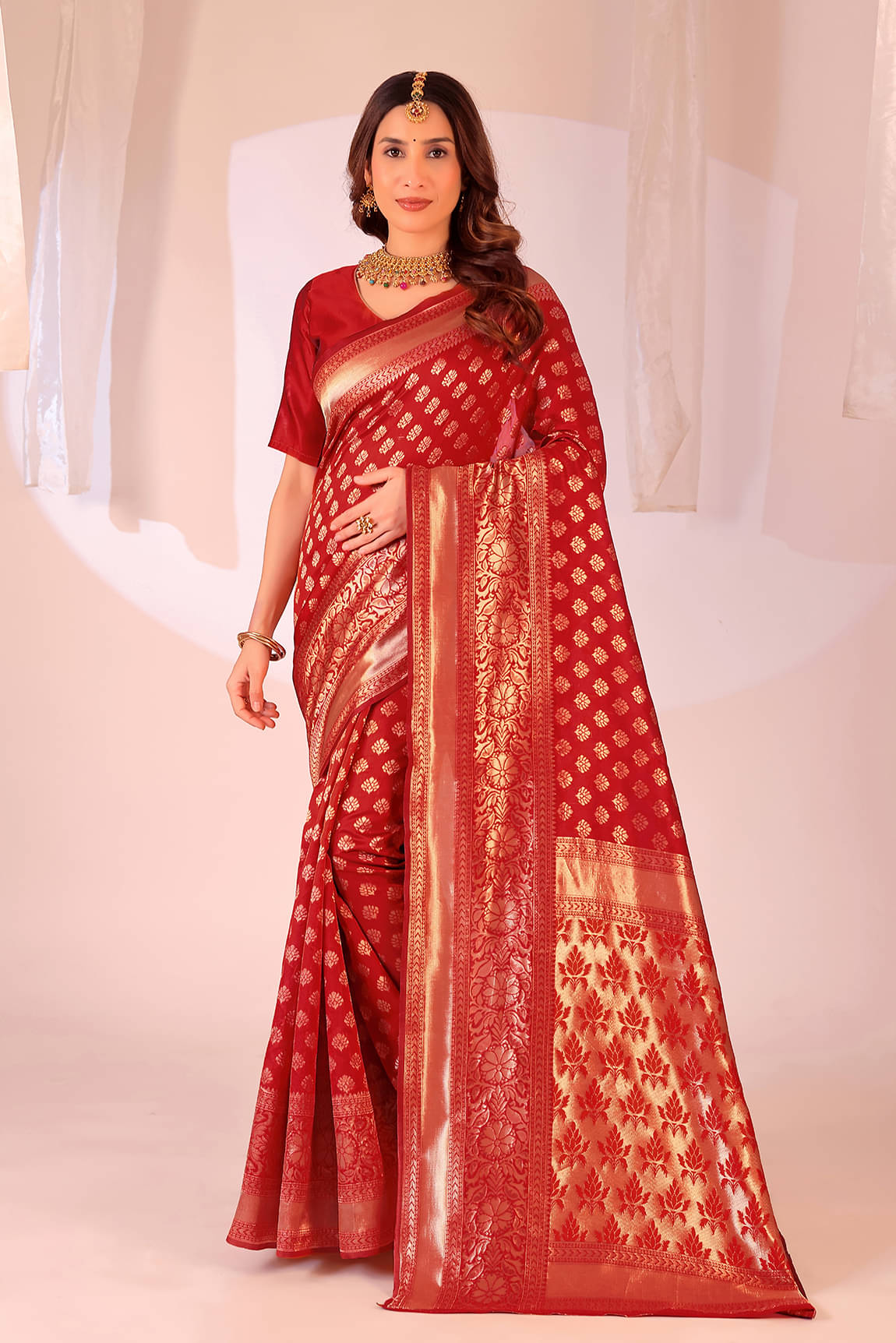 Samai Art Silk Woven Saree With Unstitched Blouse Piece ( Maroon ) Samai Art Silk Woven Saree With Unstitched Blouse Piece ( Maroon )