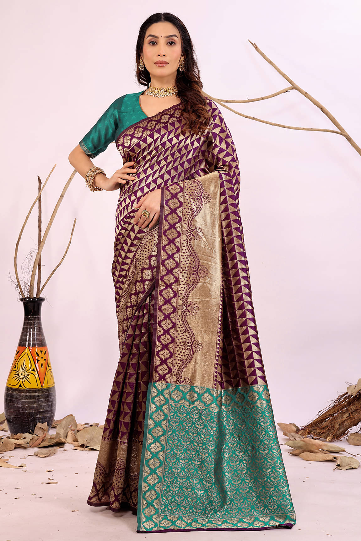     			Samai Art Silk Woven Saree With Unstitched Blouse Piece ( Wine )