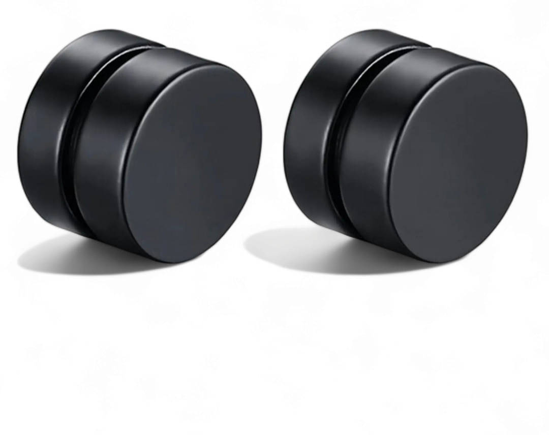     			Shree Ju Black Stud Earrings ( Pack of 1 )