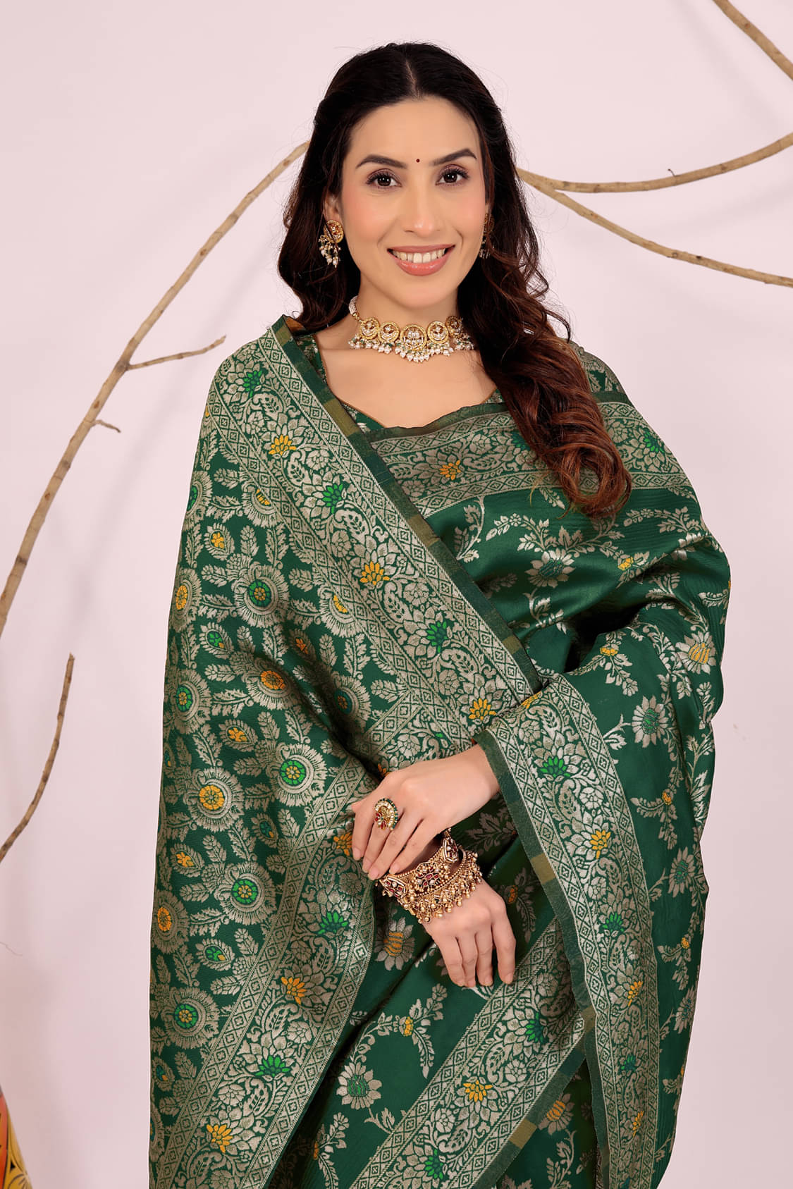     			Suntex Art Silk Solid Saree With Unstitched Blouse Piece ( Green )