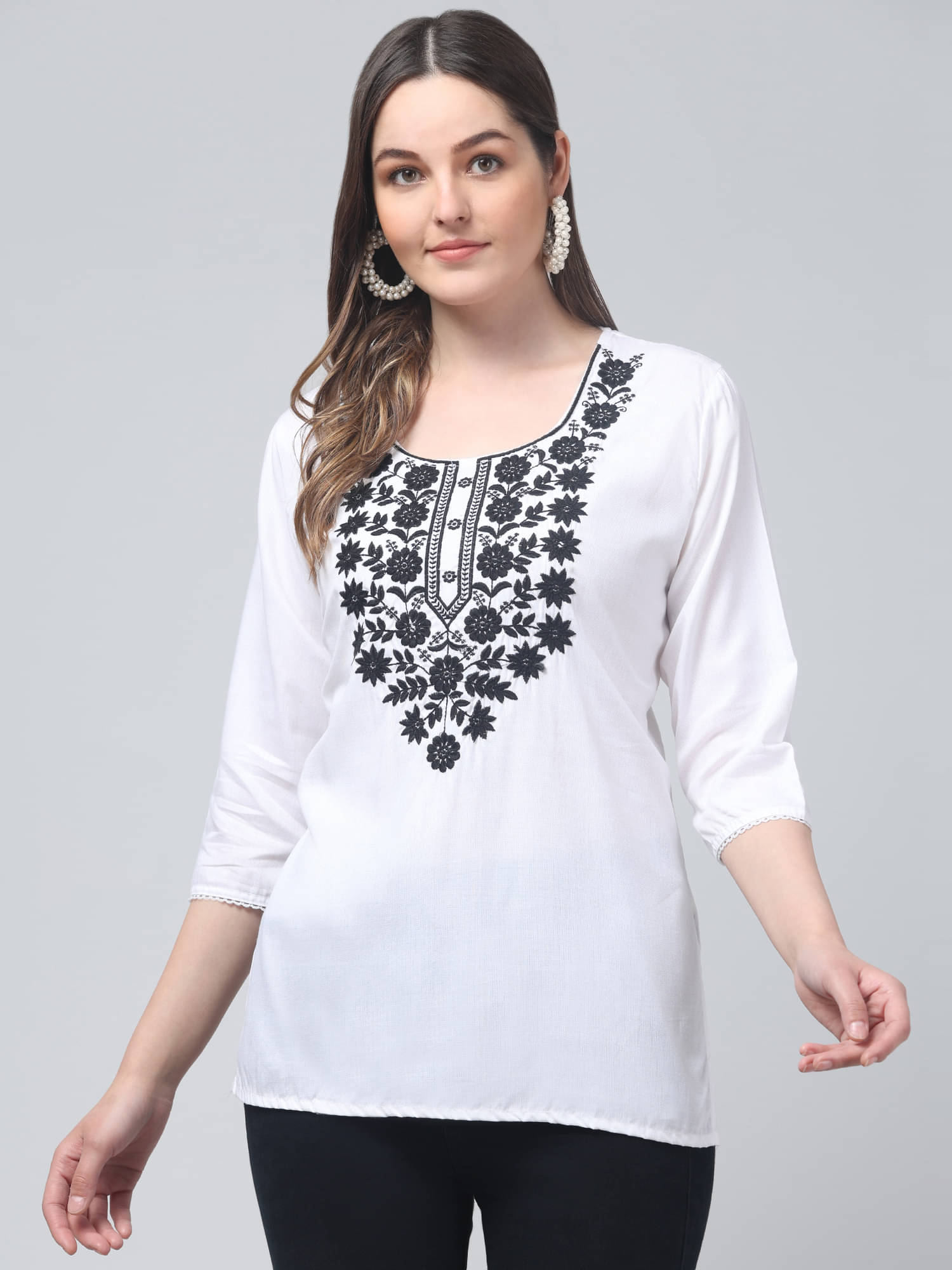     			Aura Glam Women Rayon Embroidered A-line Kurti ( White )