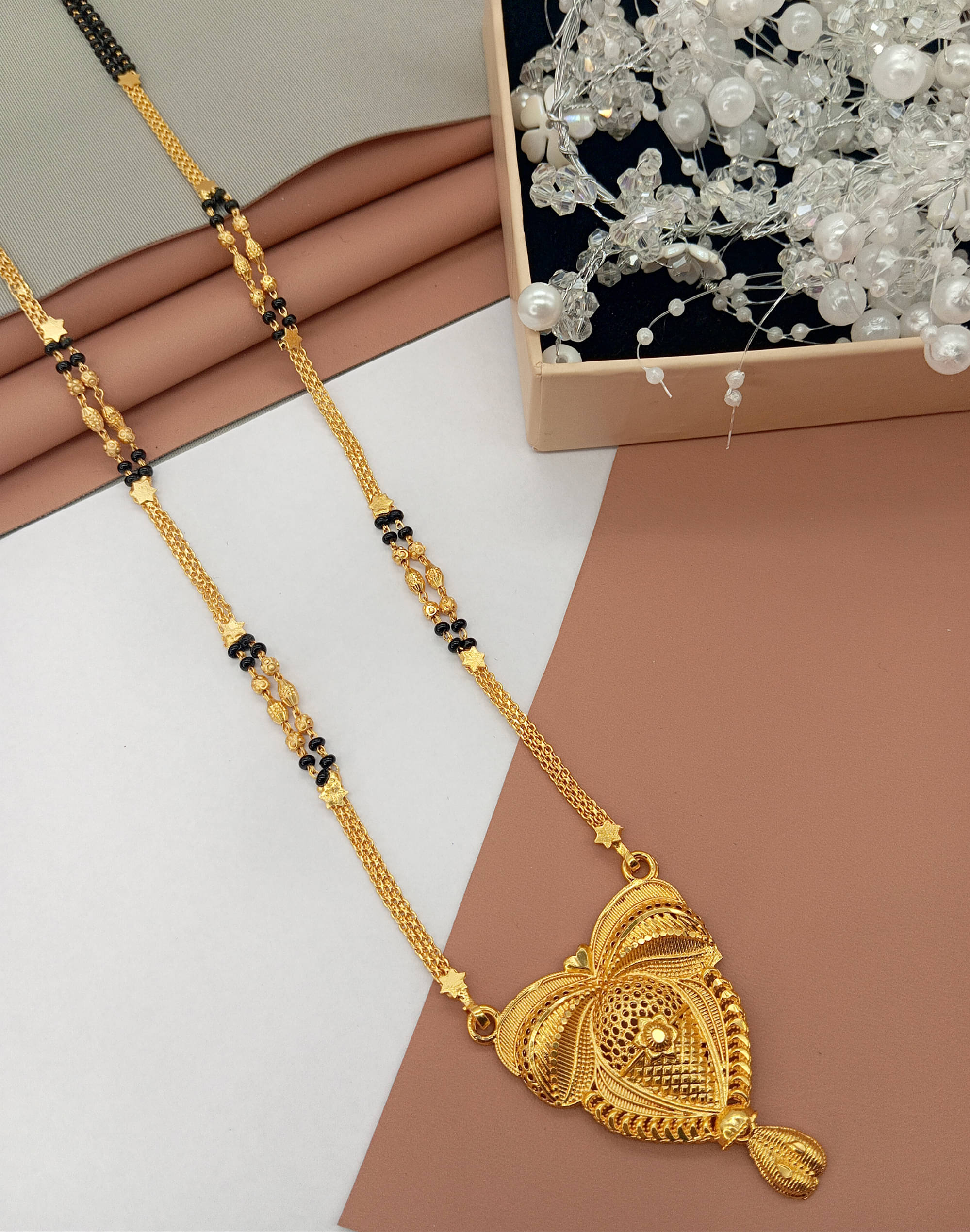     			JIPPA Golden Mangalsutra ( Pack of 1 )