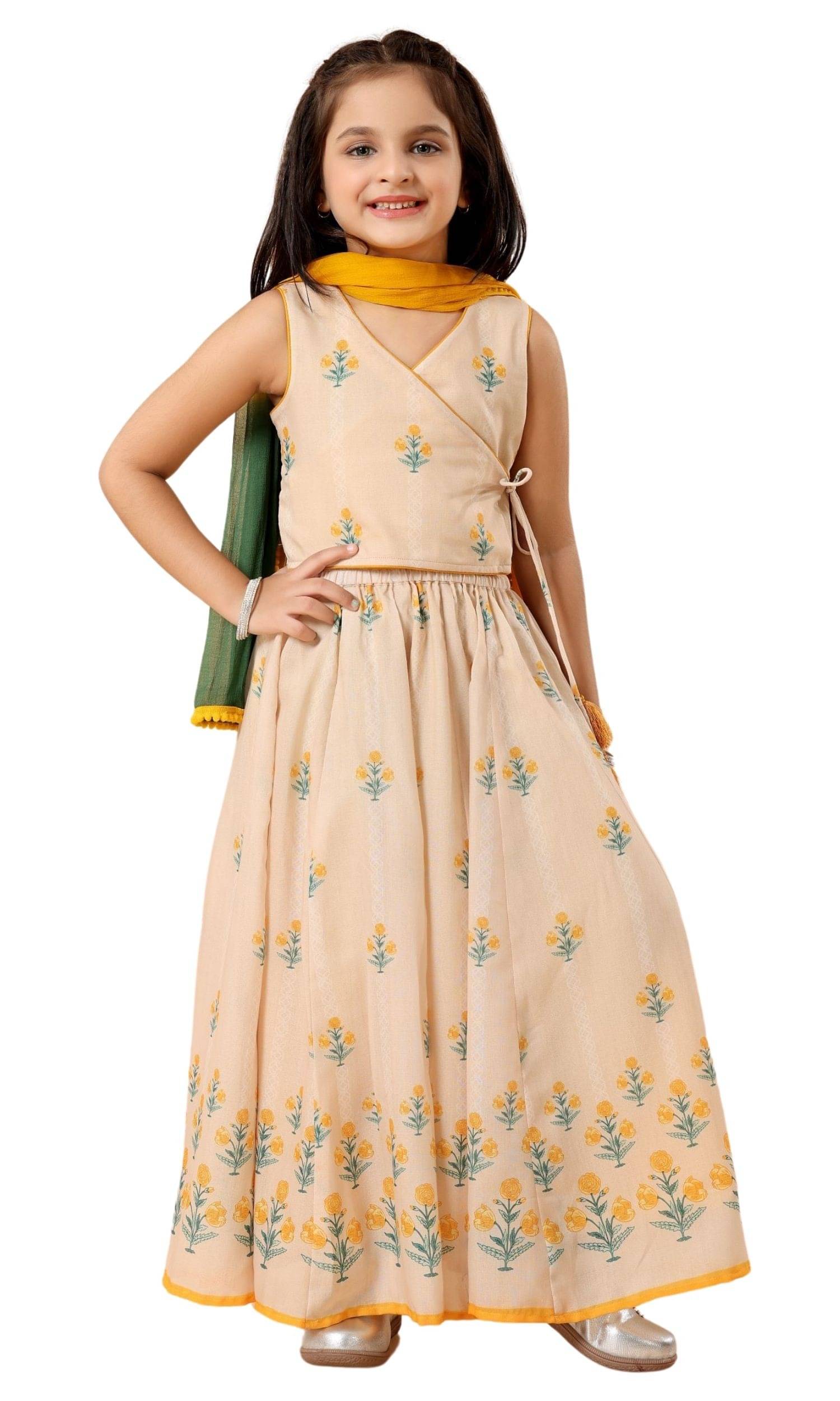 MASTARANG Polyester Lehenga Choli Set For Girls ( Pack of 1 , Yellow )     			MASTARANG Polyester Lehenga Choli Set For Girls ( Pack of 1 , Yellow )
